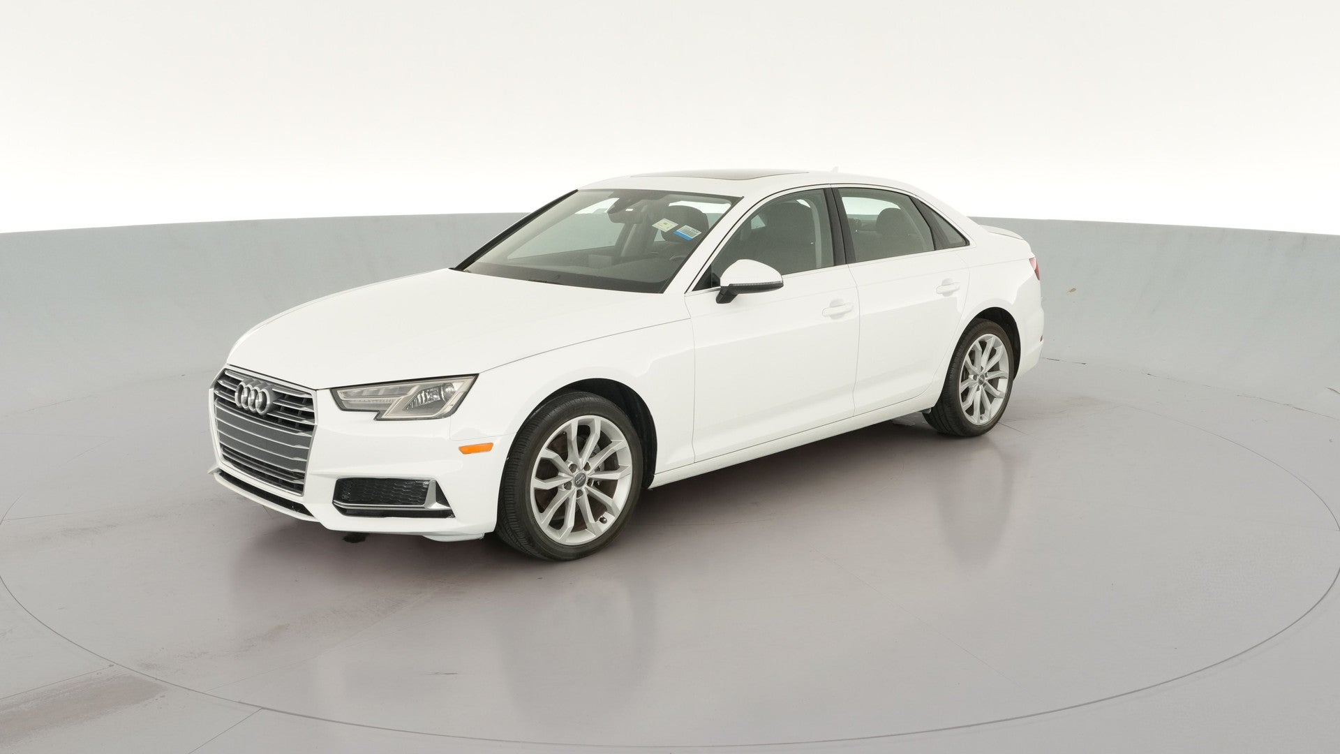 2019 Audi A4 vehicle photo