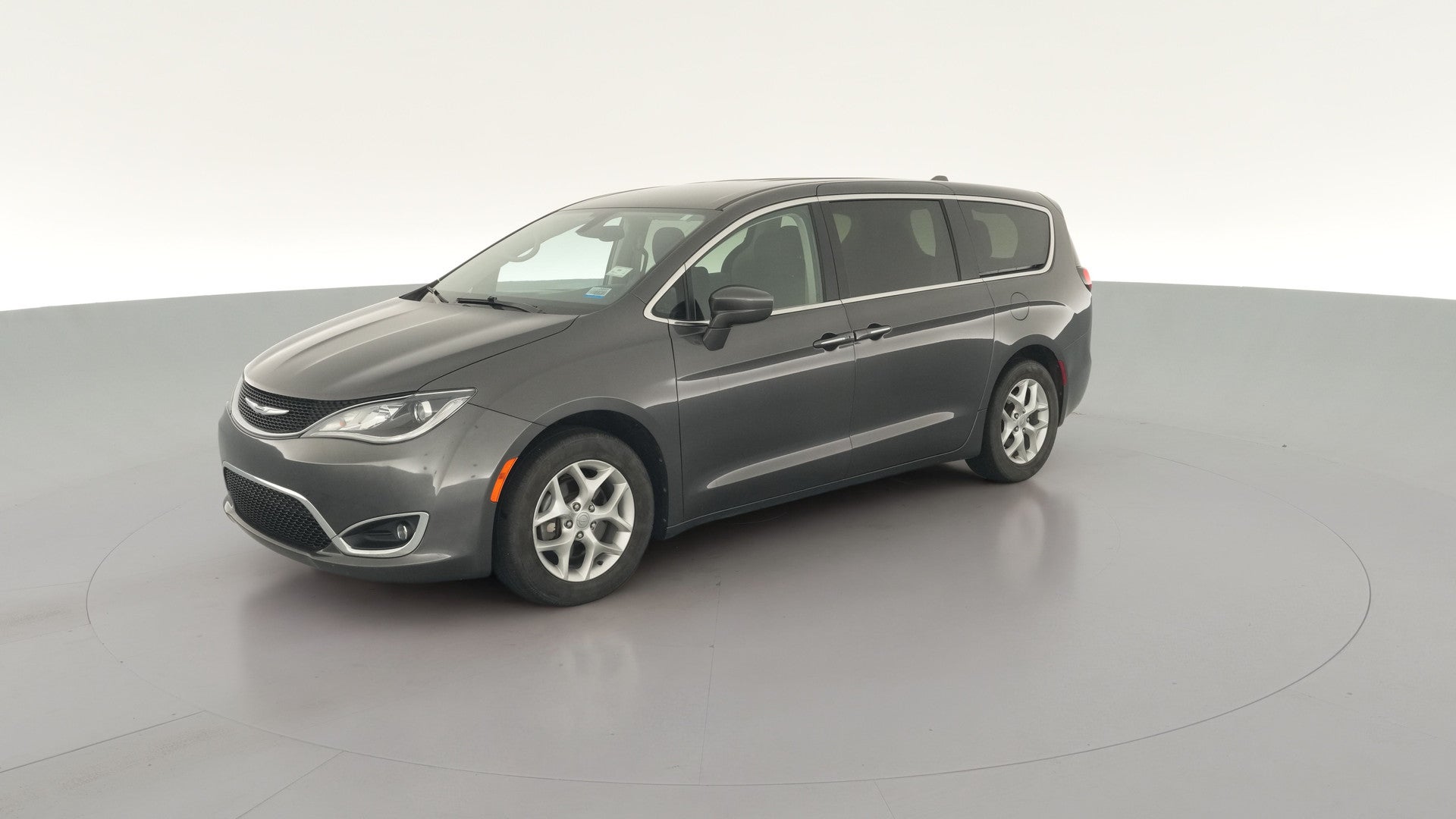 2019 Chrysler Pacifica vehicle photo