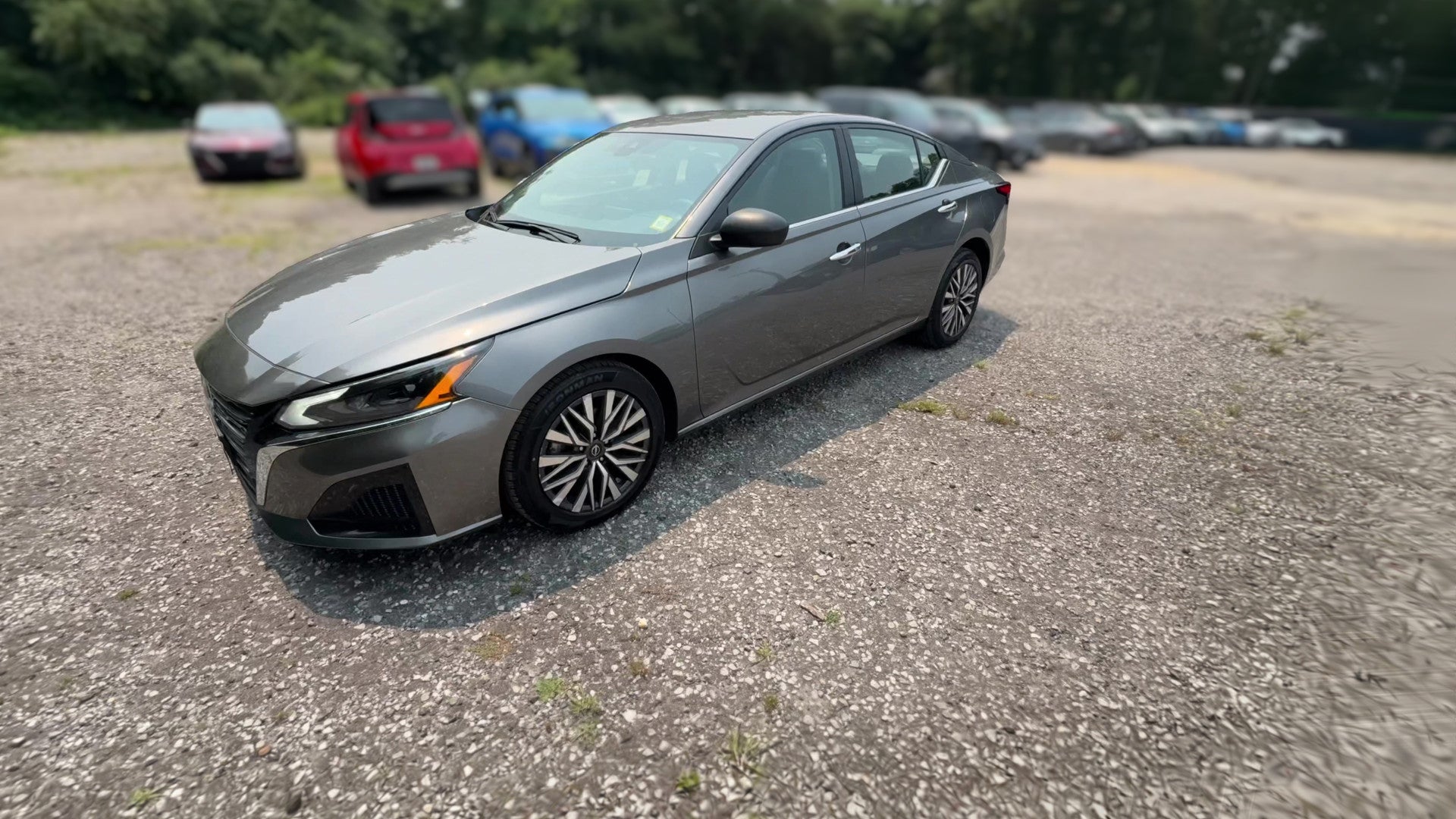 2025 Nissan Altima vehicle photo