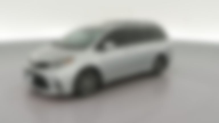 2018 Toyota Sienna vehicle photo
