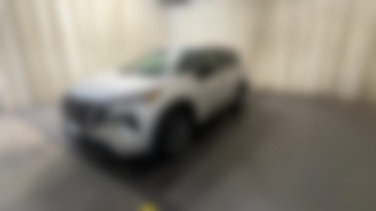 2024 Nissan Rogue vehicle photo