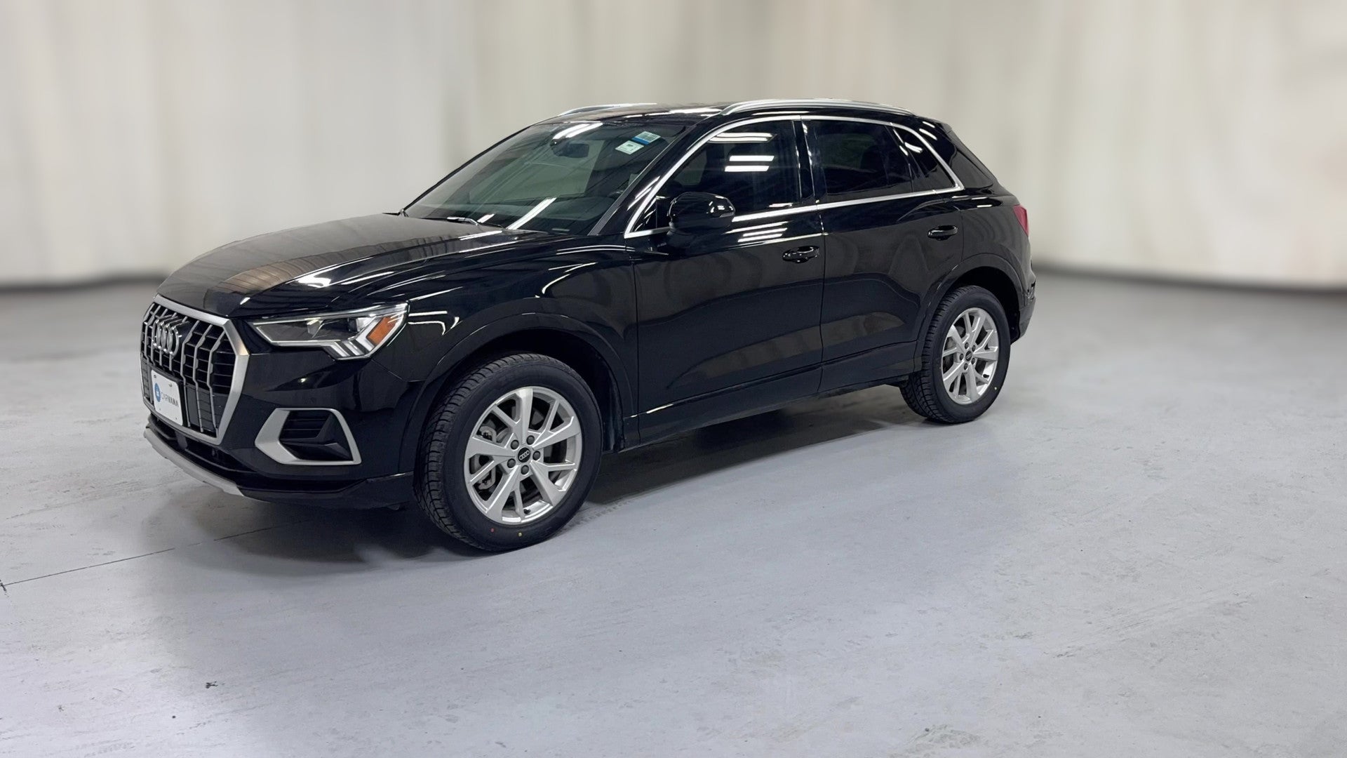 2023 Audi Q3 vehicle photo