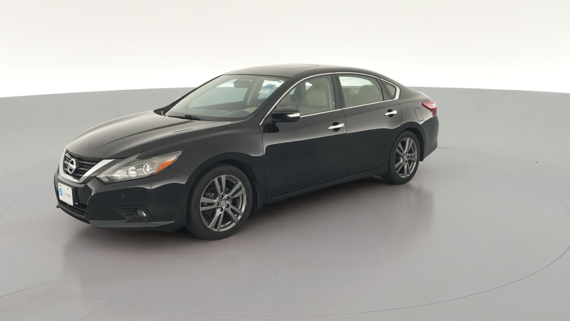 2018 Nissan Altima vehicle photo