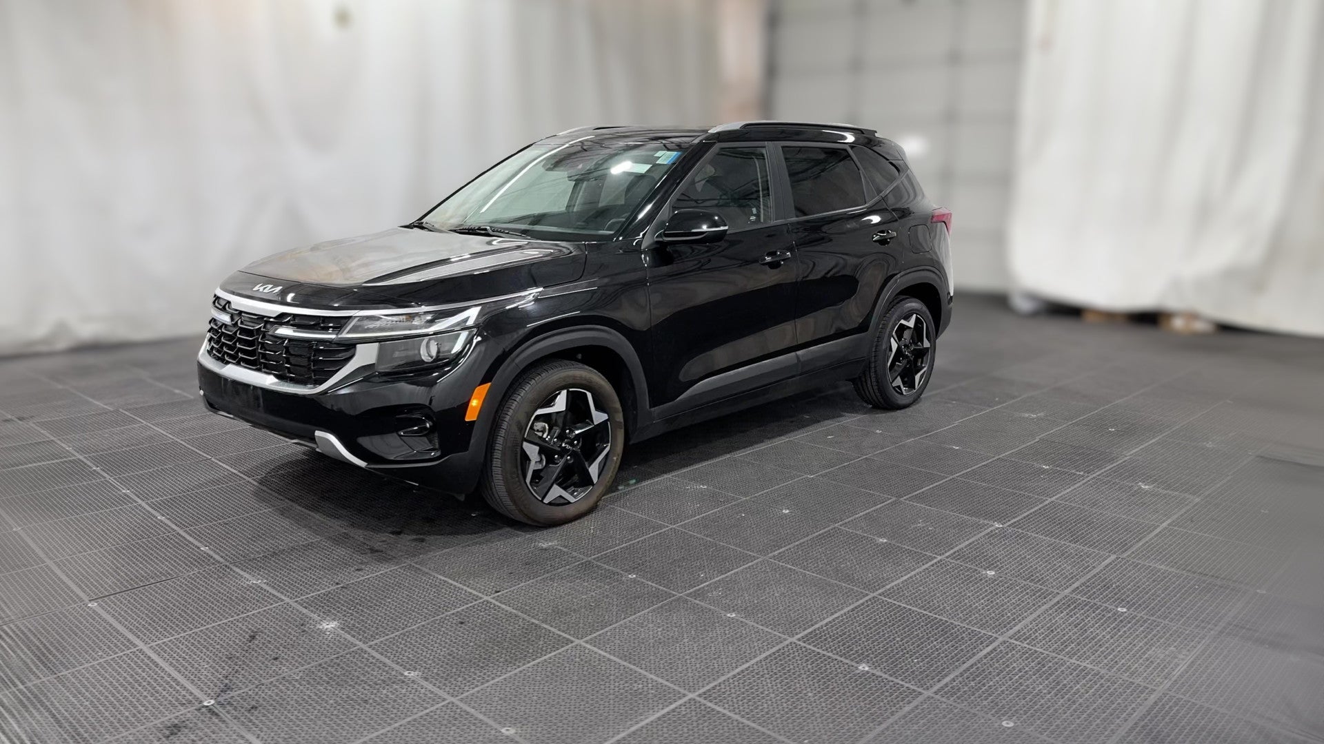 2025 Kia Seltos vehicle photo