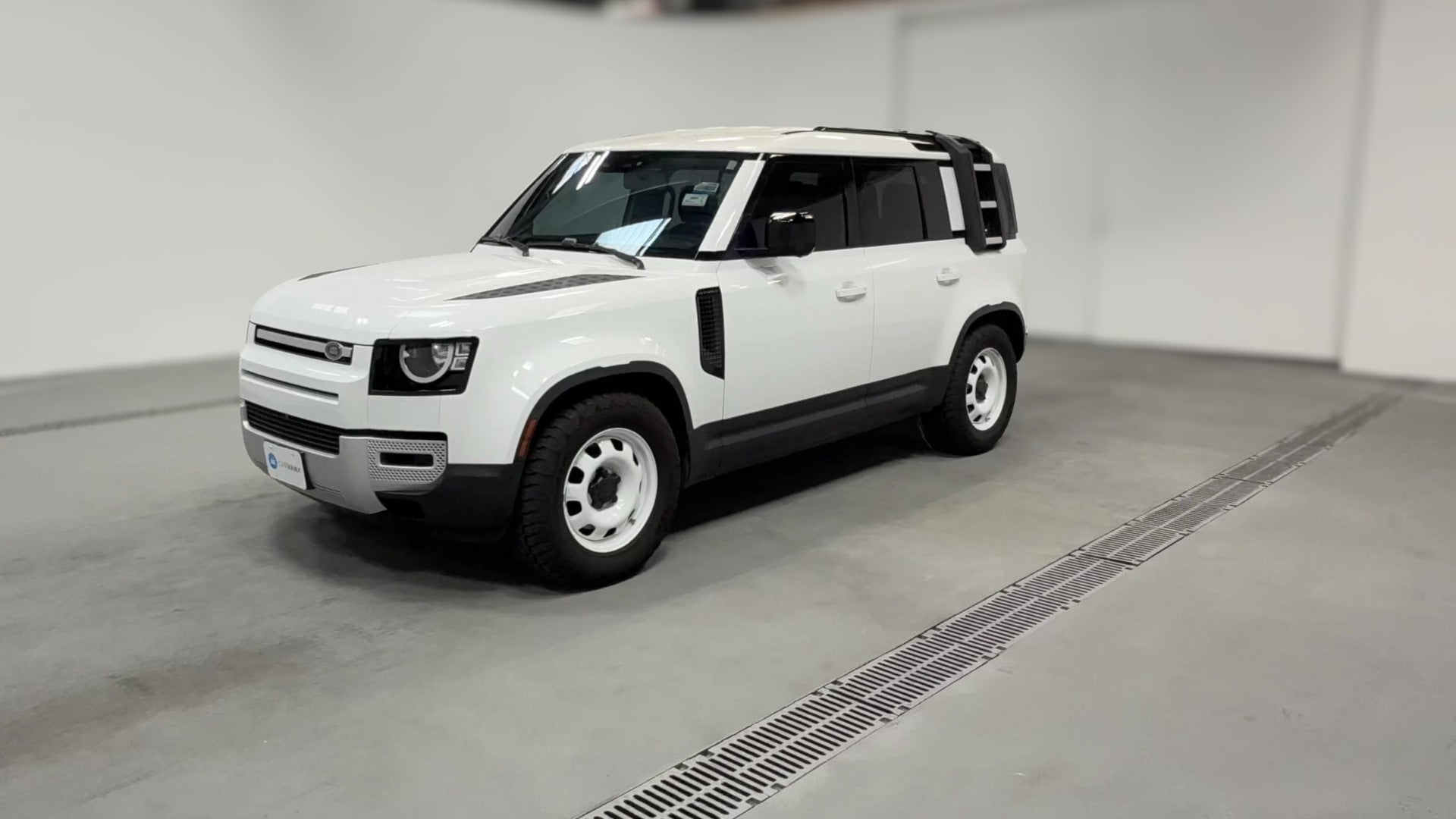 2020 Land Rover Defender 110 vehicle photo