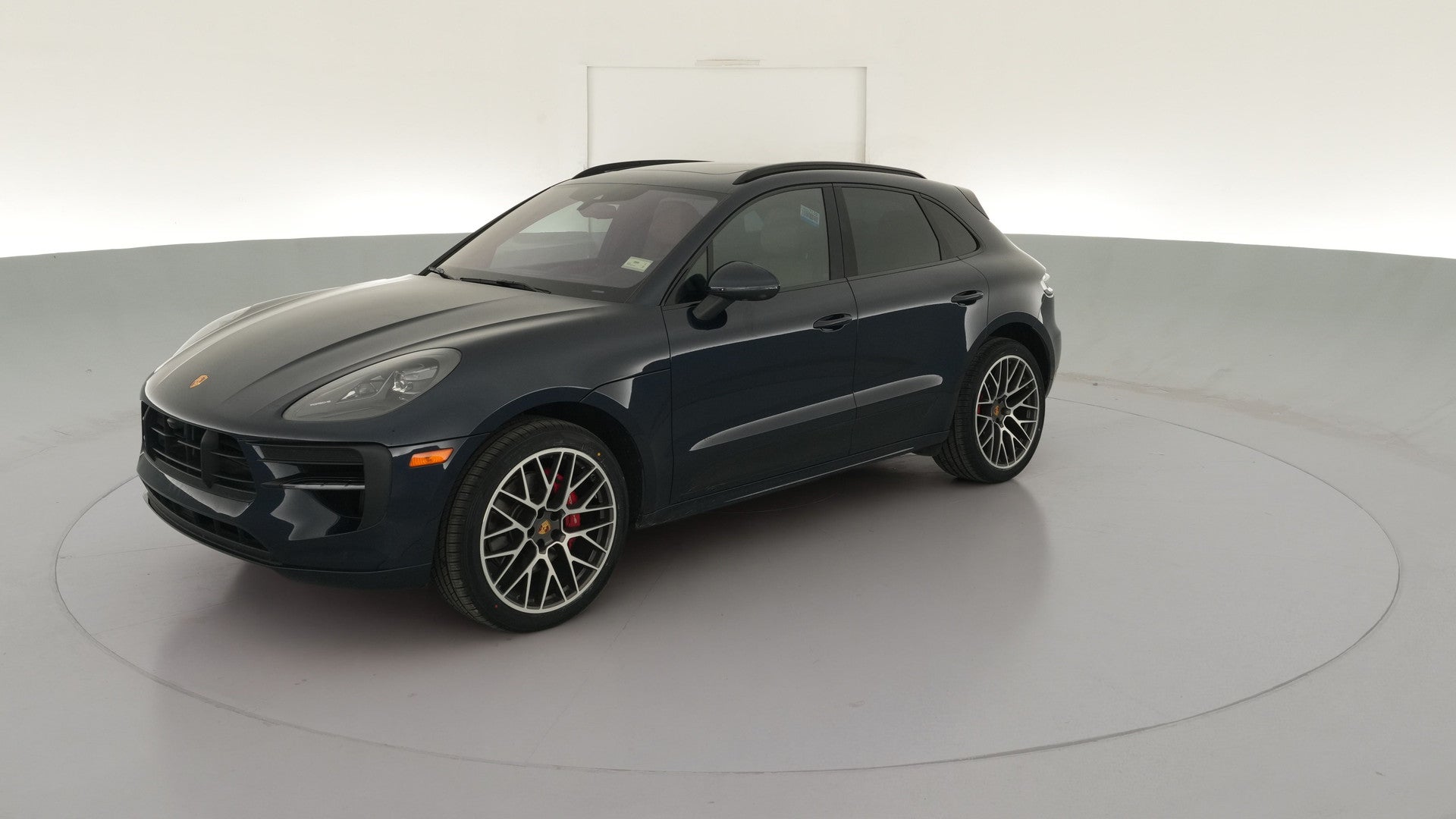 2021 Porsche Macan vehicle photo