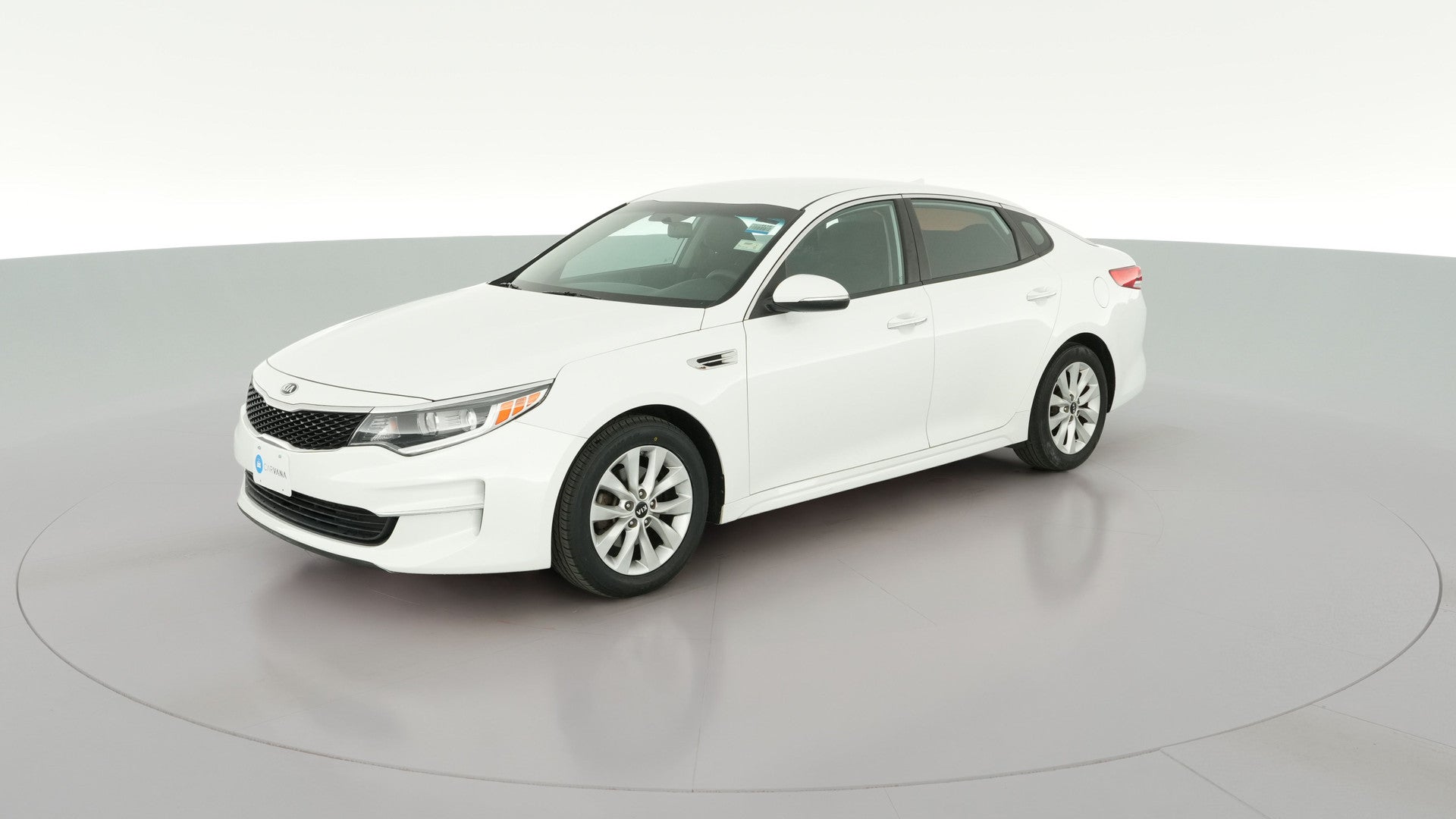 2018 Kia Optima vehicle photo