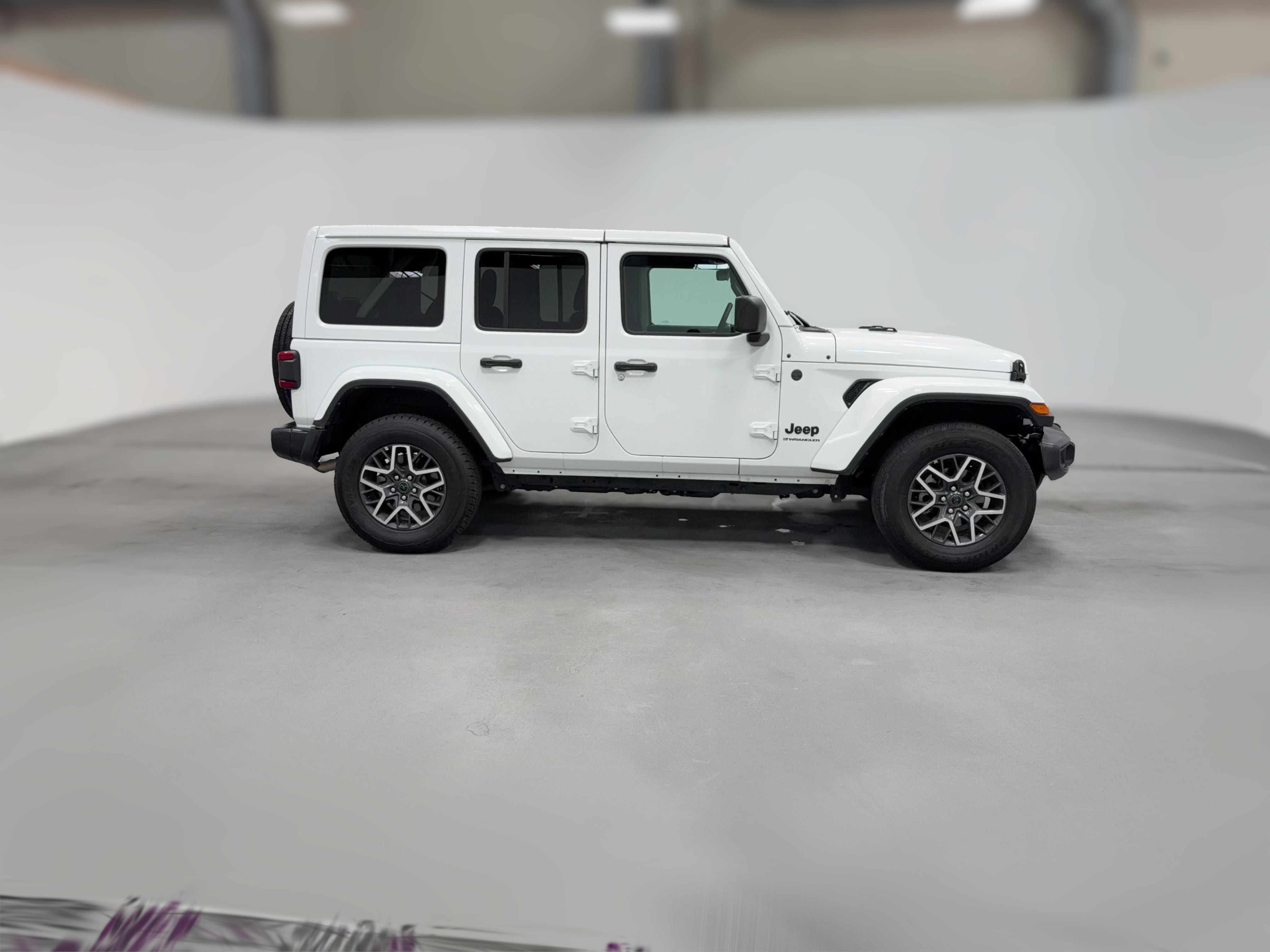 2025 Jeep Wrangler 4-Door Sahara - Photo 35