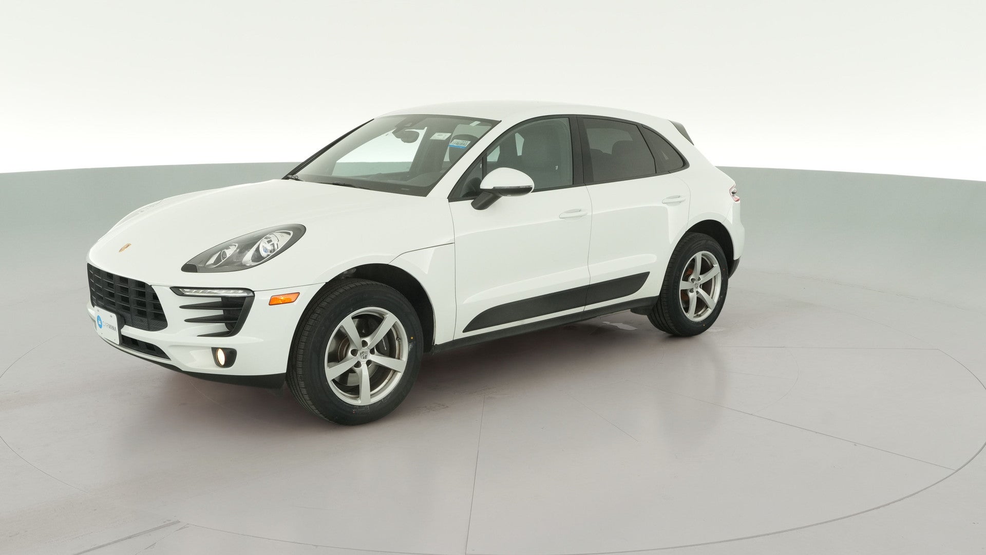 2018 Porsche Macan vehicle photo