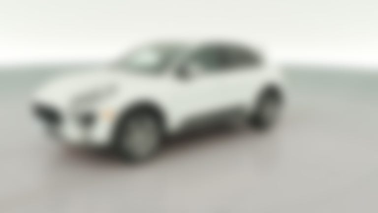 2018 Porsche Macan vehicle photo