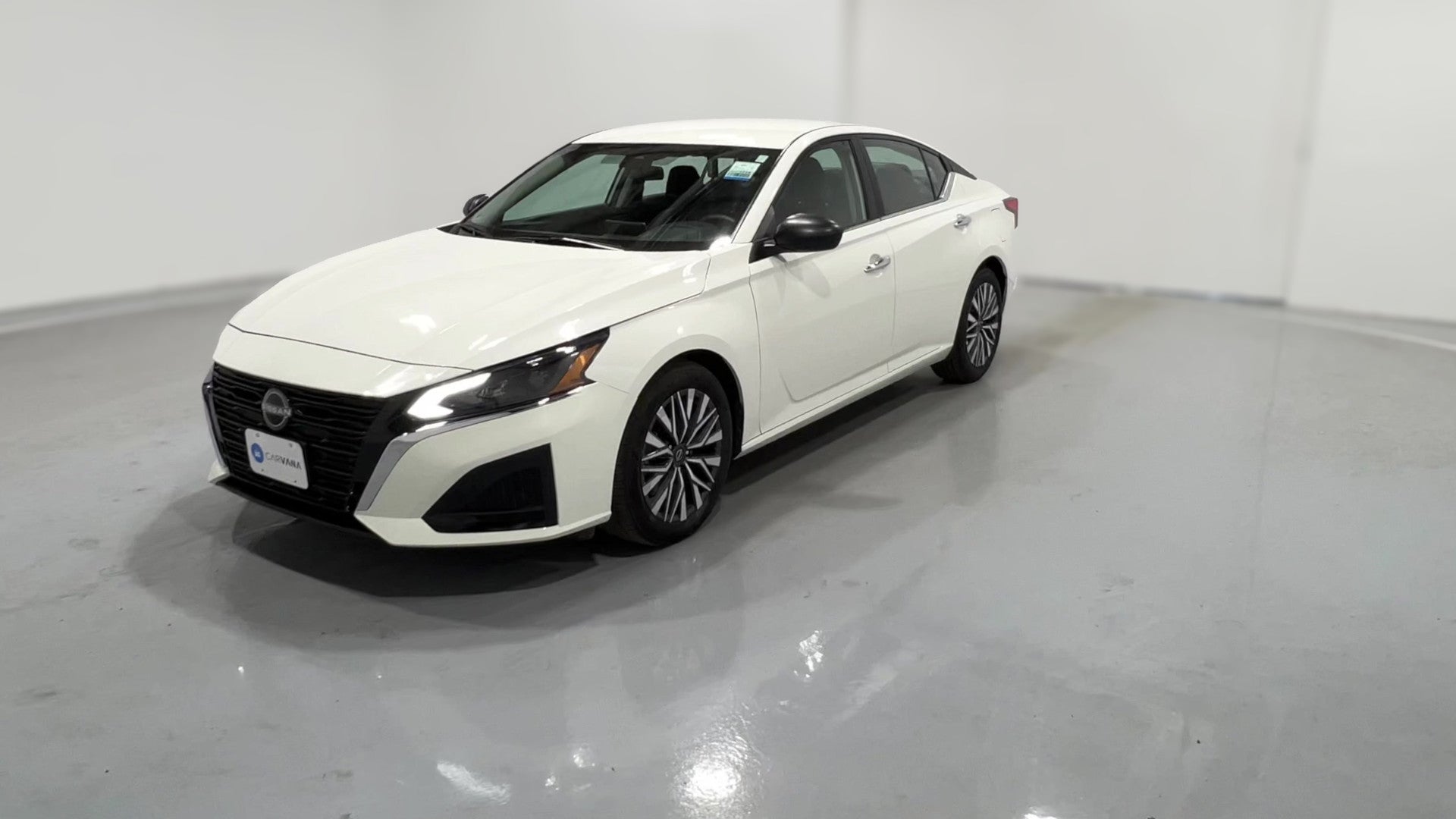 2025 Nissan Altima vehicle photo