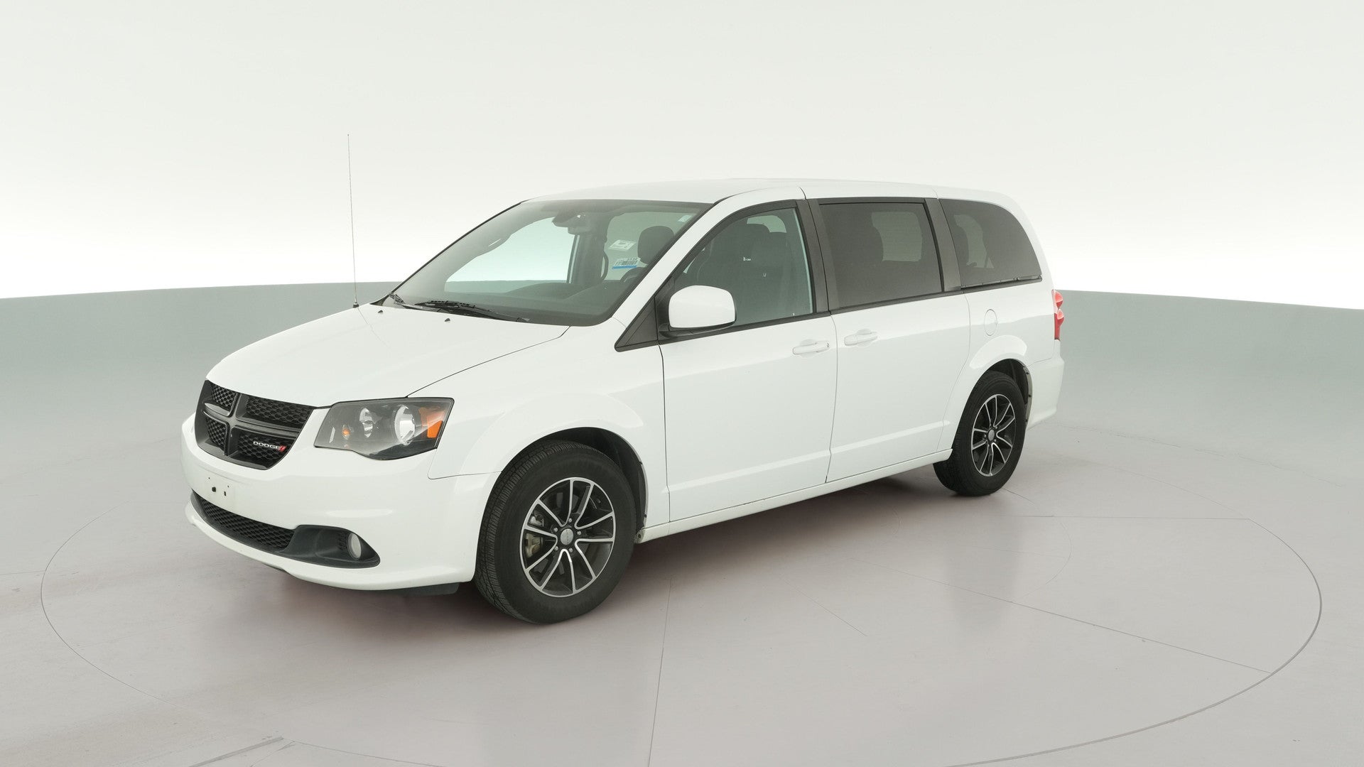 2018 Dodge Grand Caravan Passenger vehicle photo