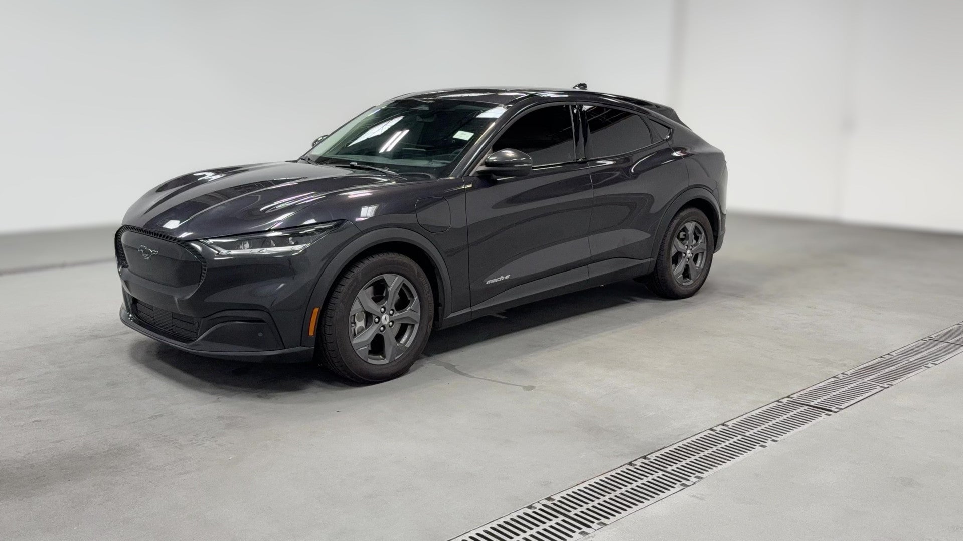 2021 Ford Mustang MACH-E vehicle photo