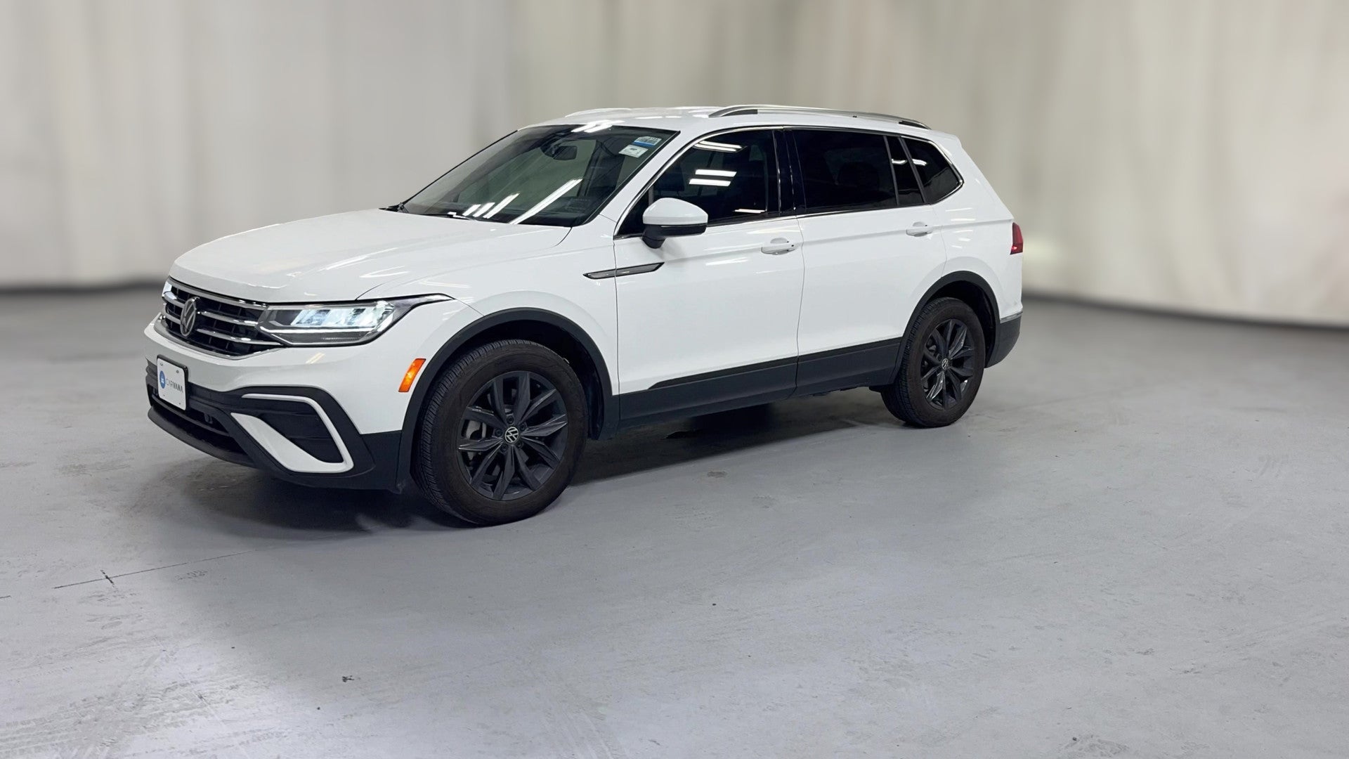 2024 Volkswagen Tiguan vehicle photo