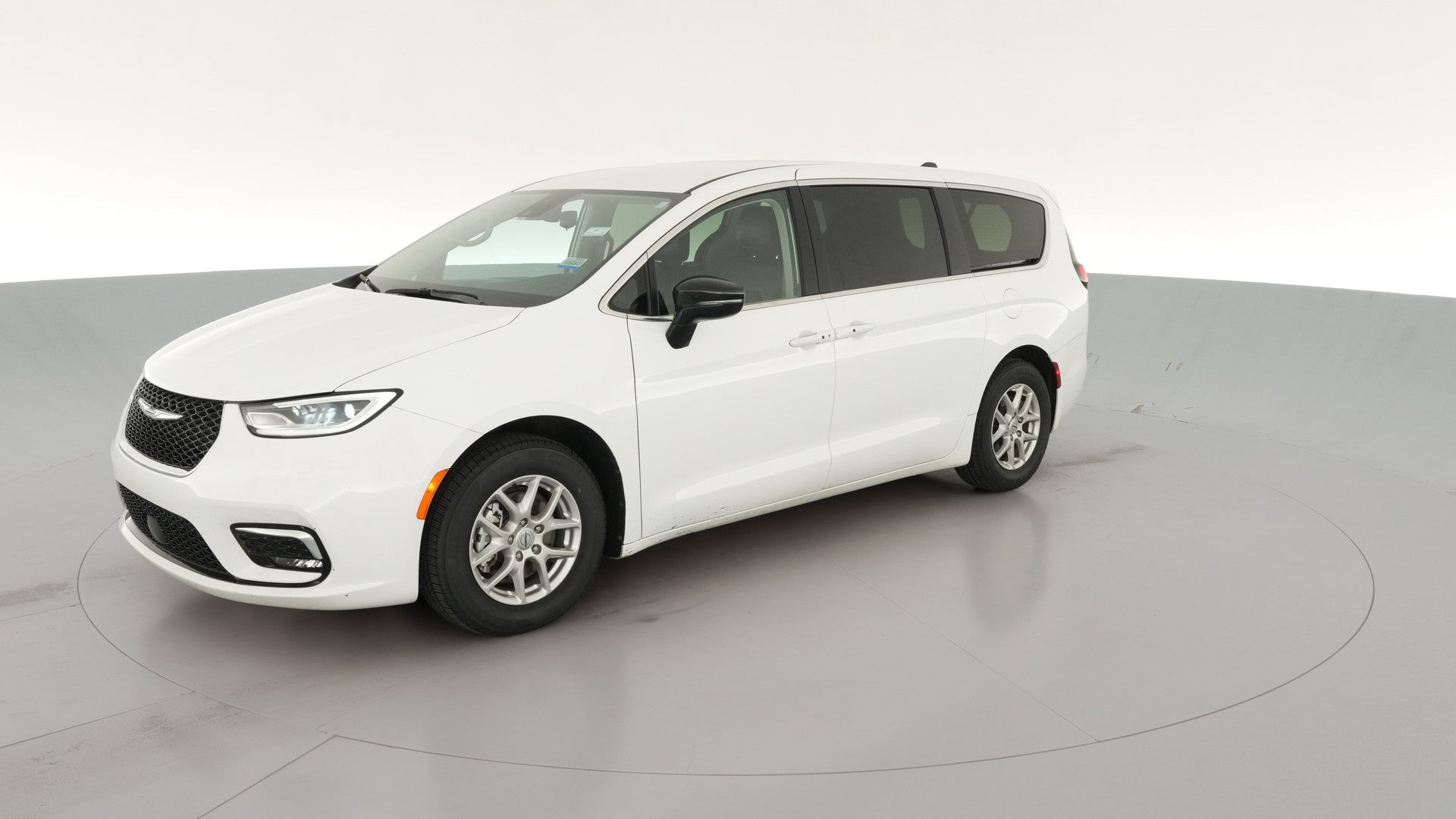 2024 Chrysler Pacifica vehicle photo