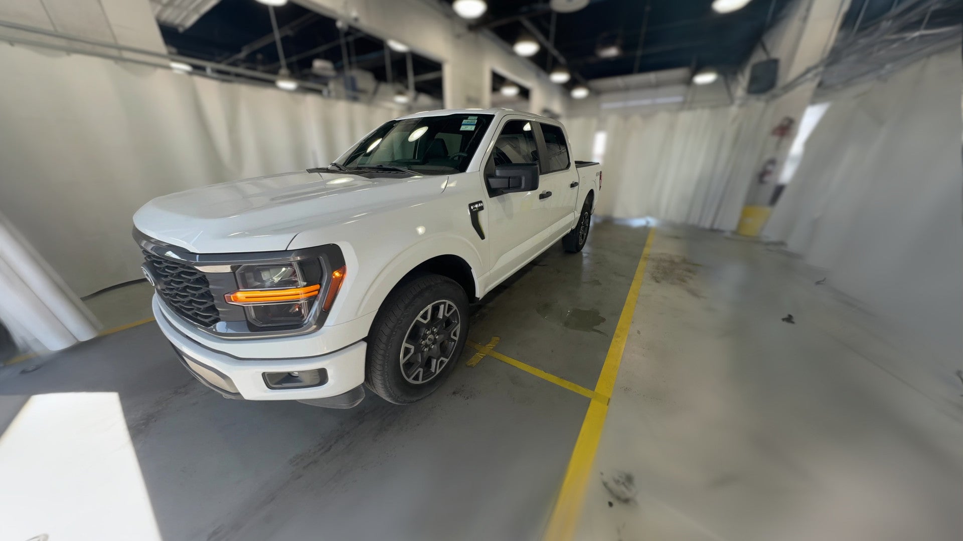 2024 Ford F150 SuperCrew Cab vehicle photo
