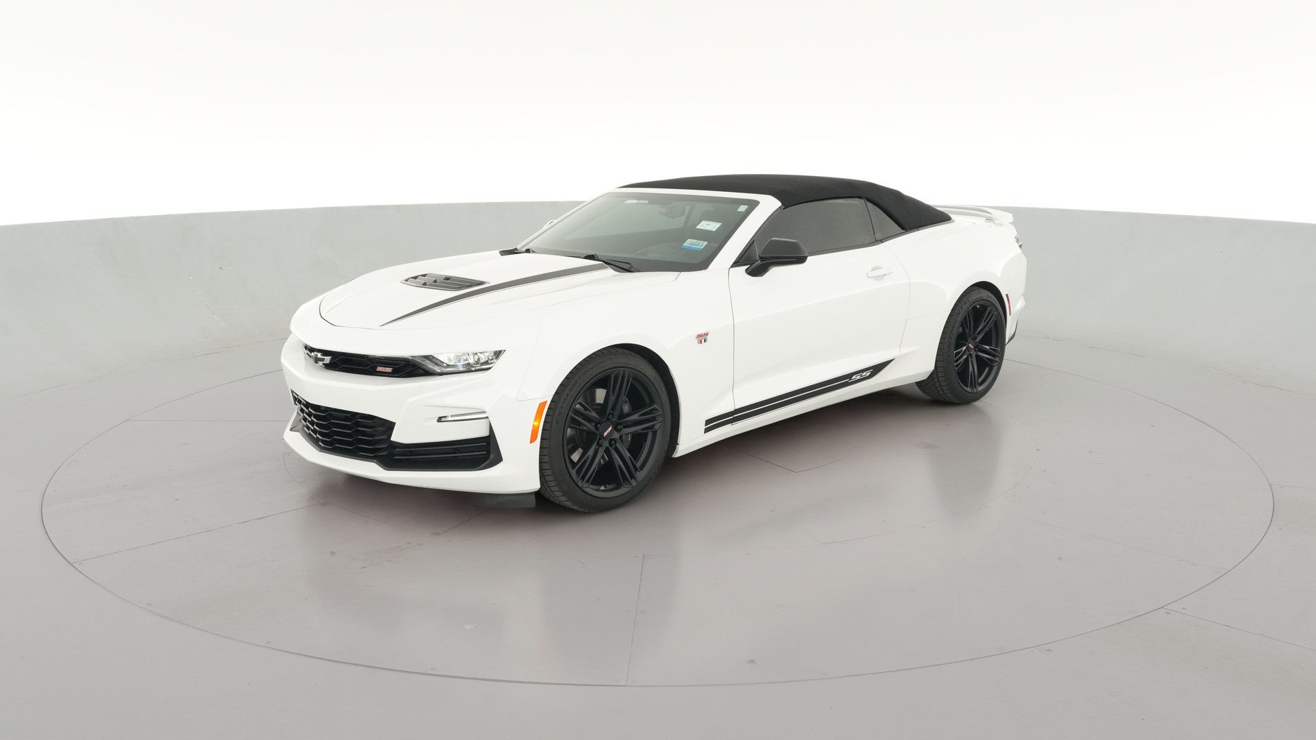2020 Chevrolet Camaro vehicle photo