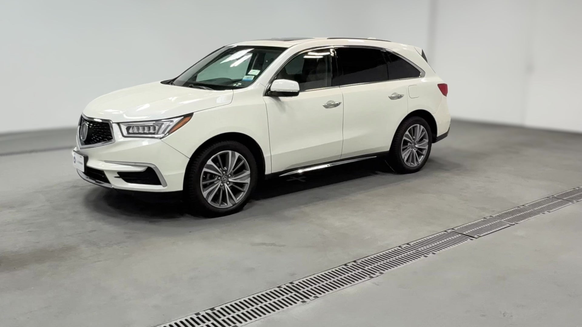 2017 Acura MDX vehicle photo