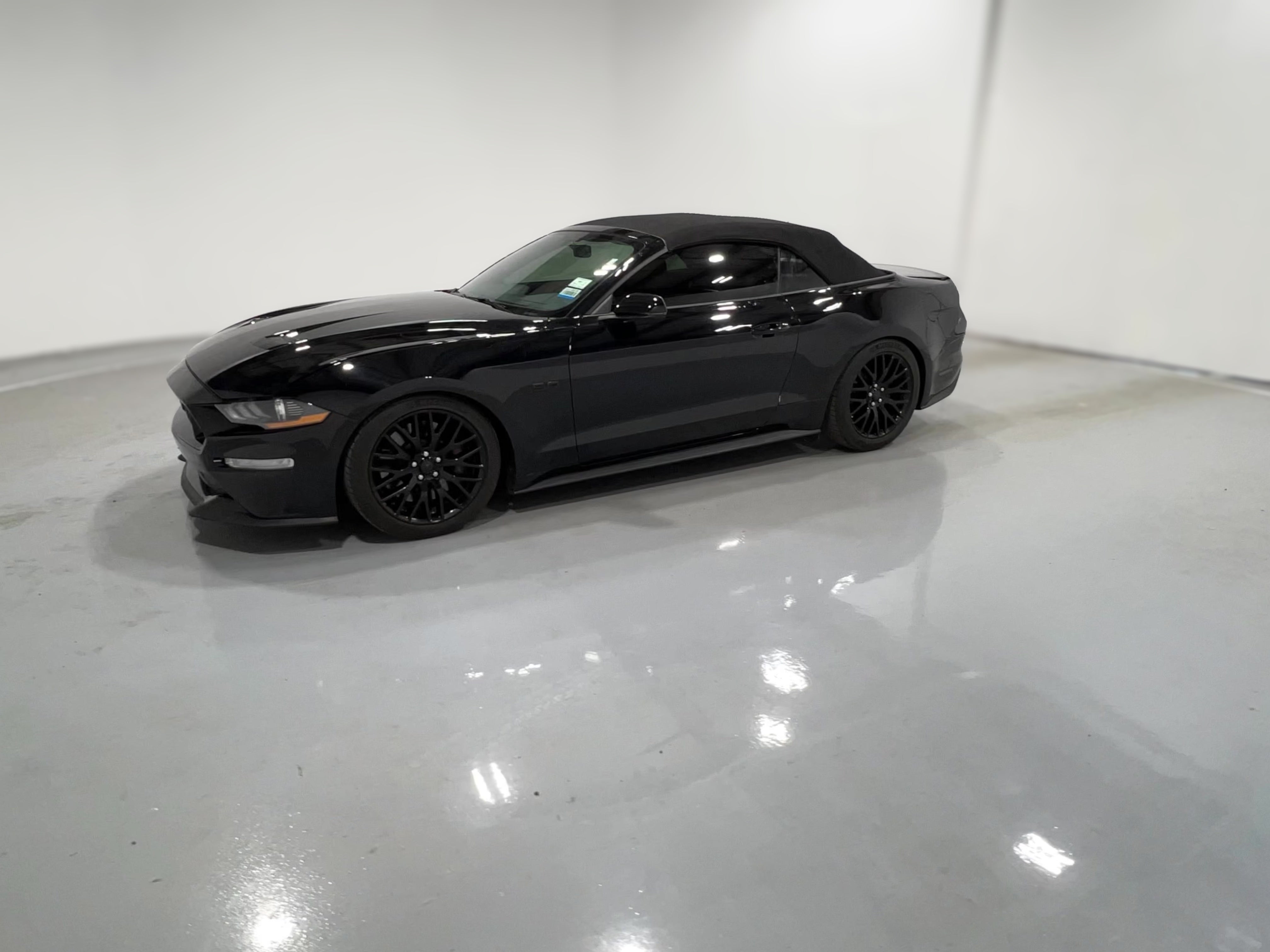 2019 Ford Mustang GT Premium - Photo 28