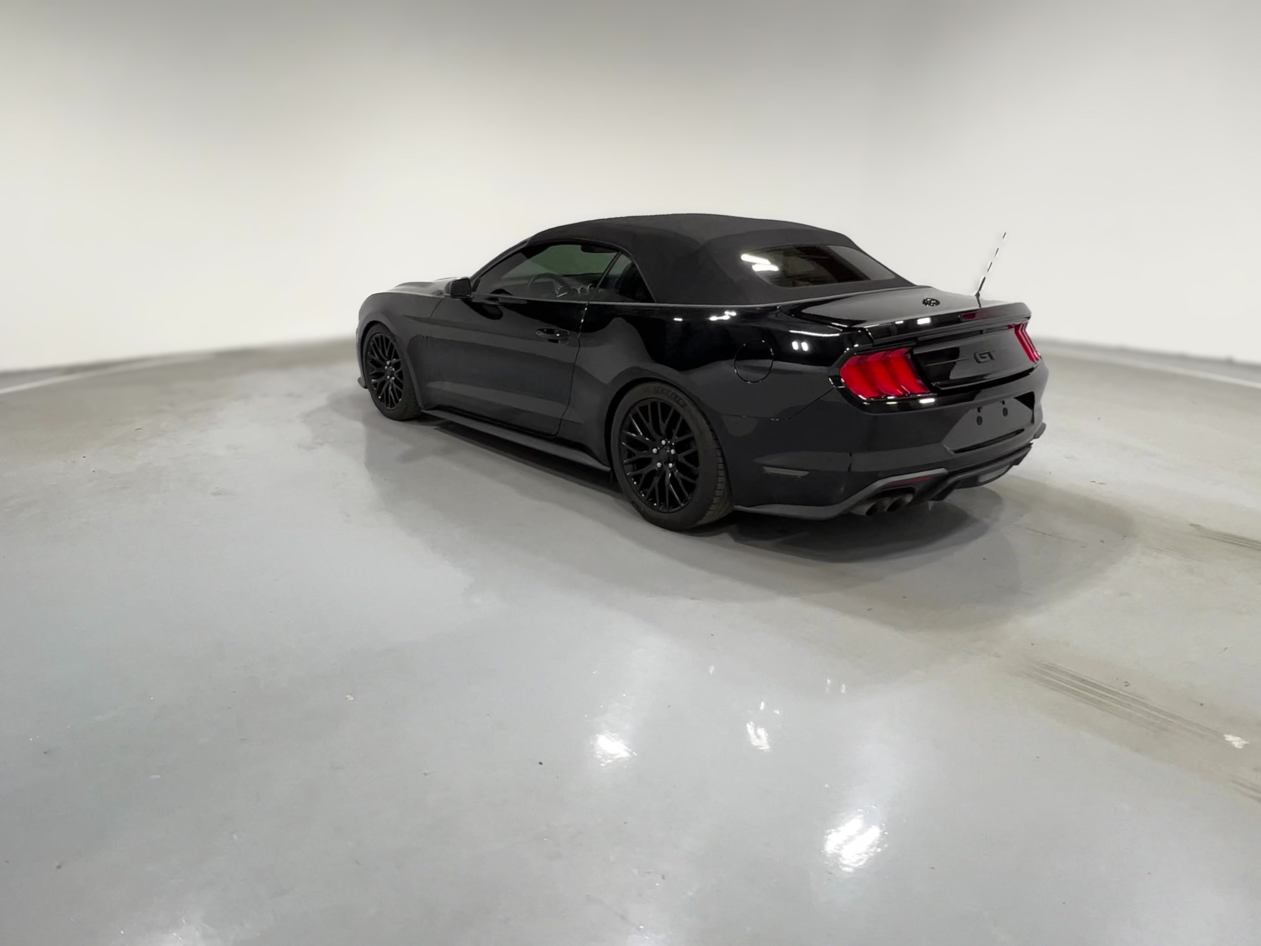 2019 Ford Mustang GT Premium - Photo 31