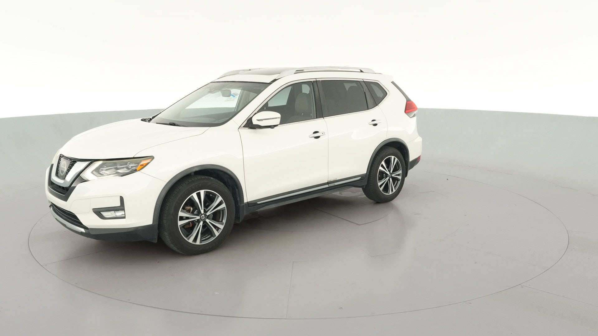 2017 Nissan Rogue vehicle photo