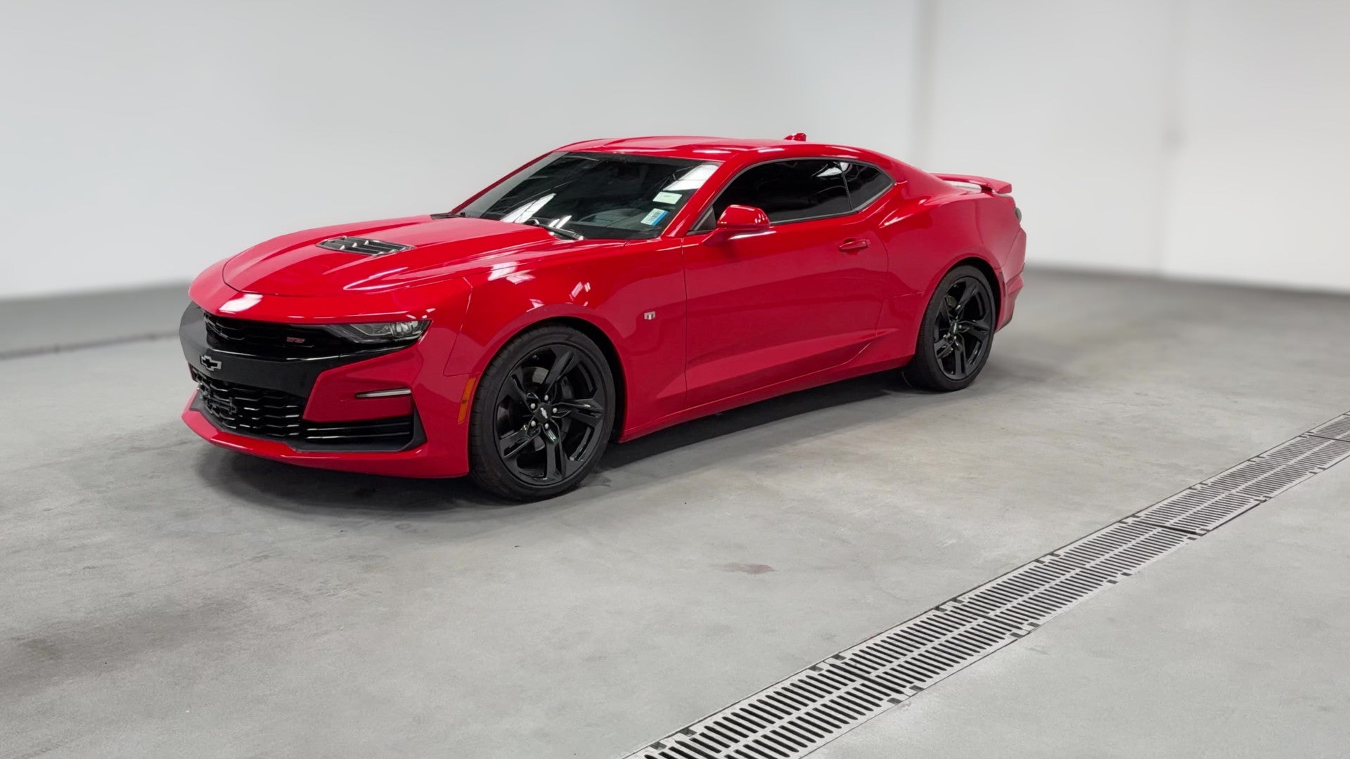 2019 Chevrolet Camaro vehicle photo