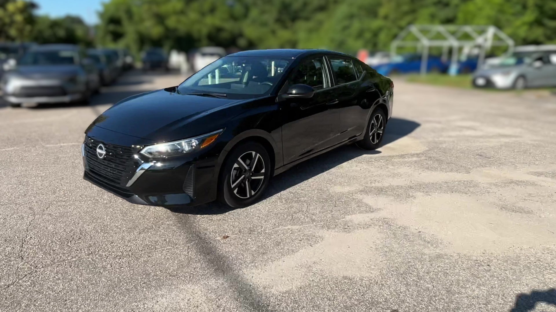 2025 Nissan Sentra vehicle photo