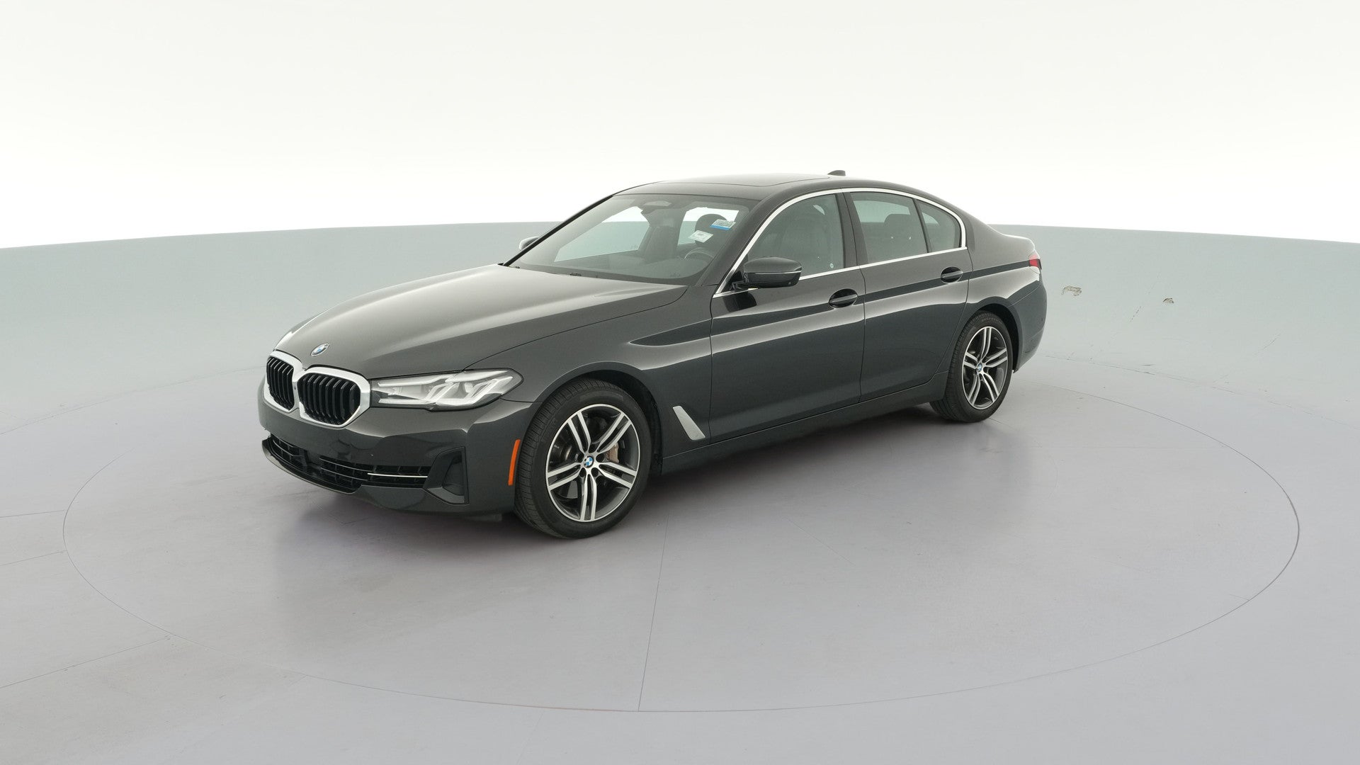 2021 BMW 5 Series vehicle photo