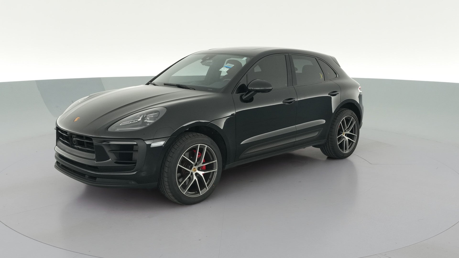 2023 Porsche Macan vehicle photo