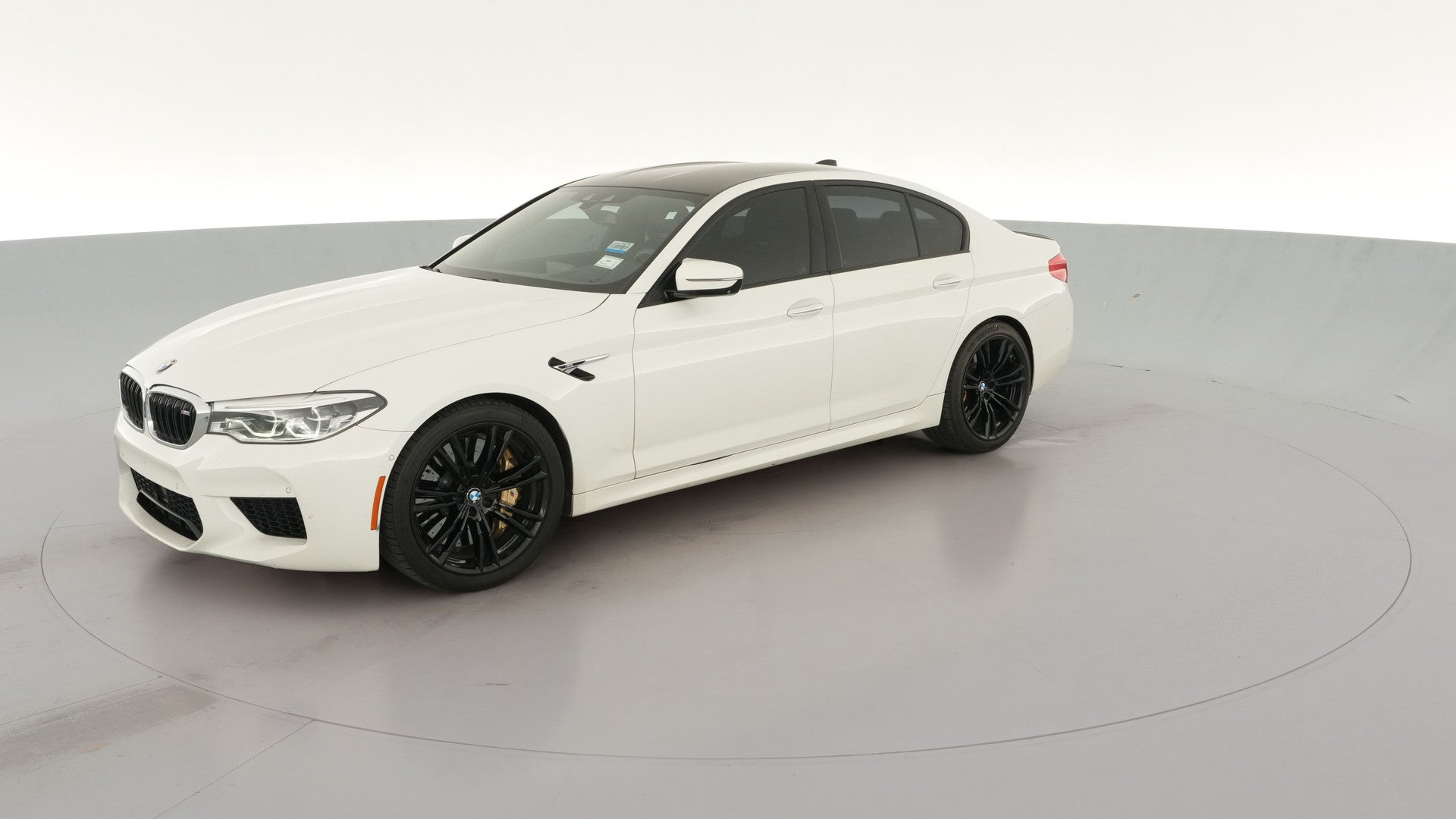 2018 BMW M5 vehicle photo