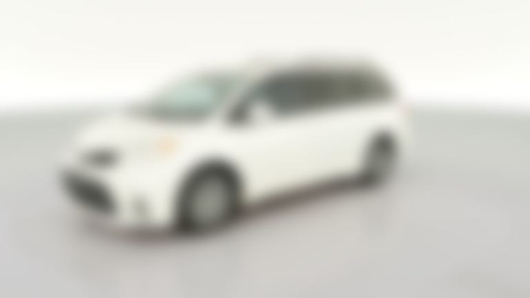 2019 Toyota Sienna vehicle photo