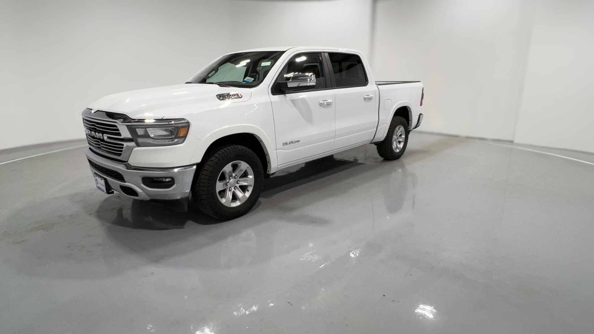 2022 Ram 1500 Crew Cab vehicle photo