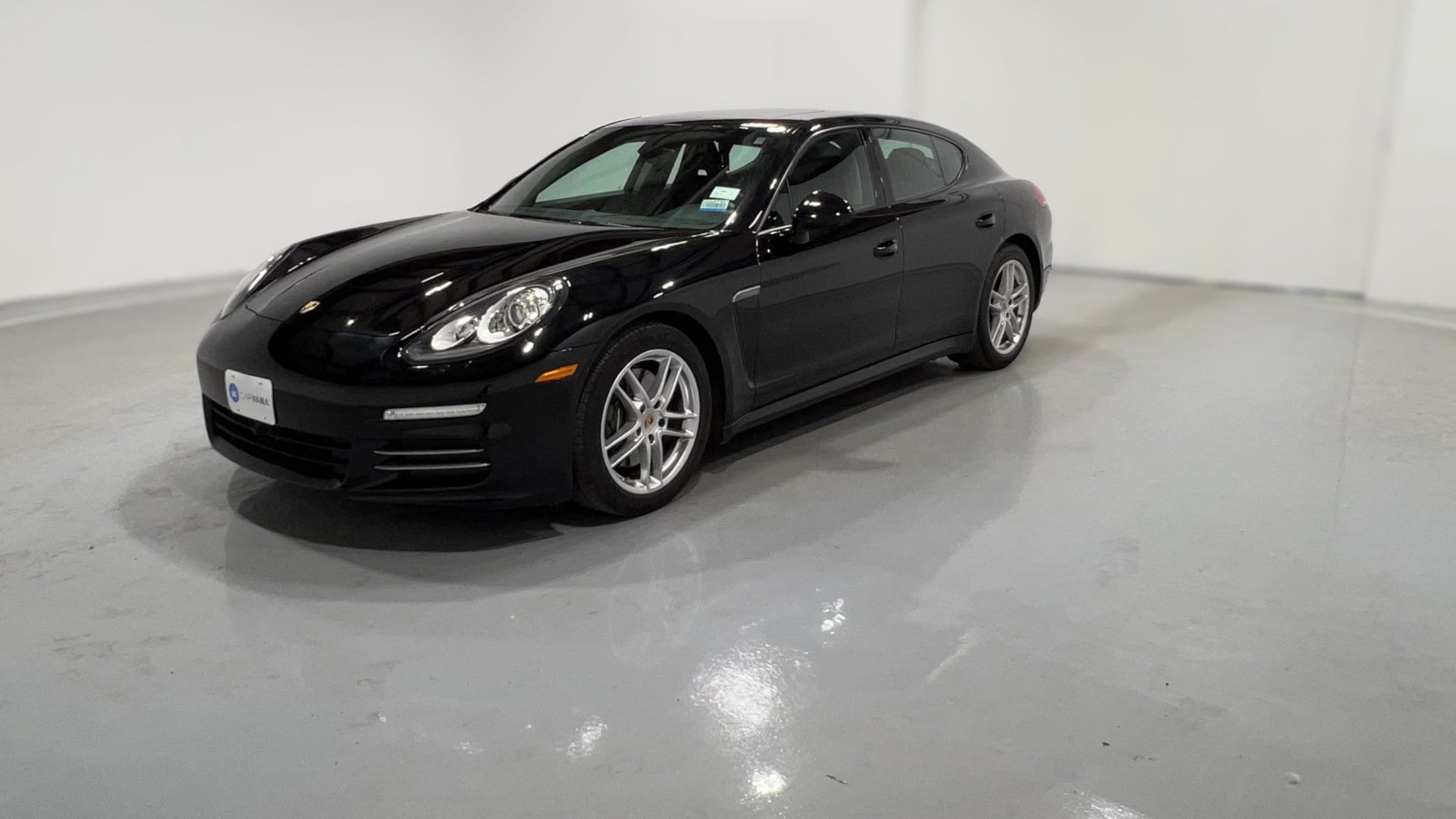2015 Porsche Panamera vehicle photo