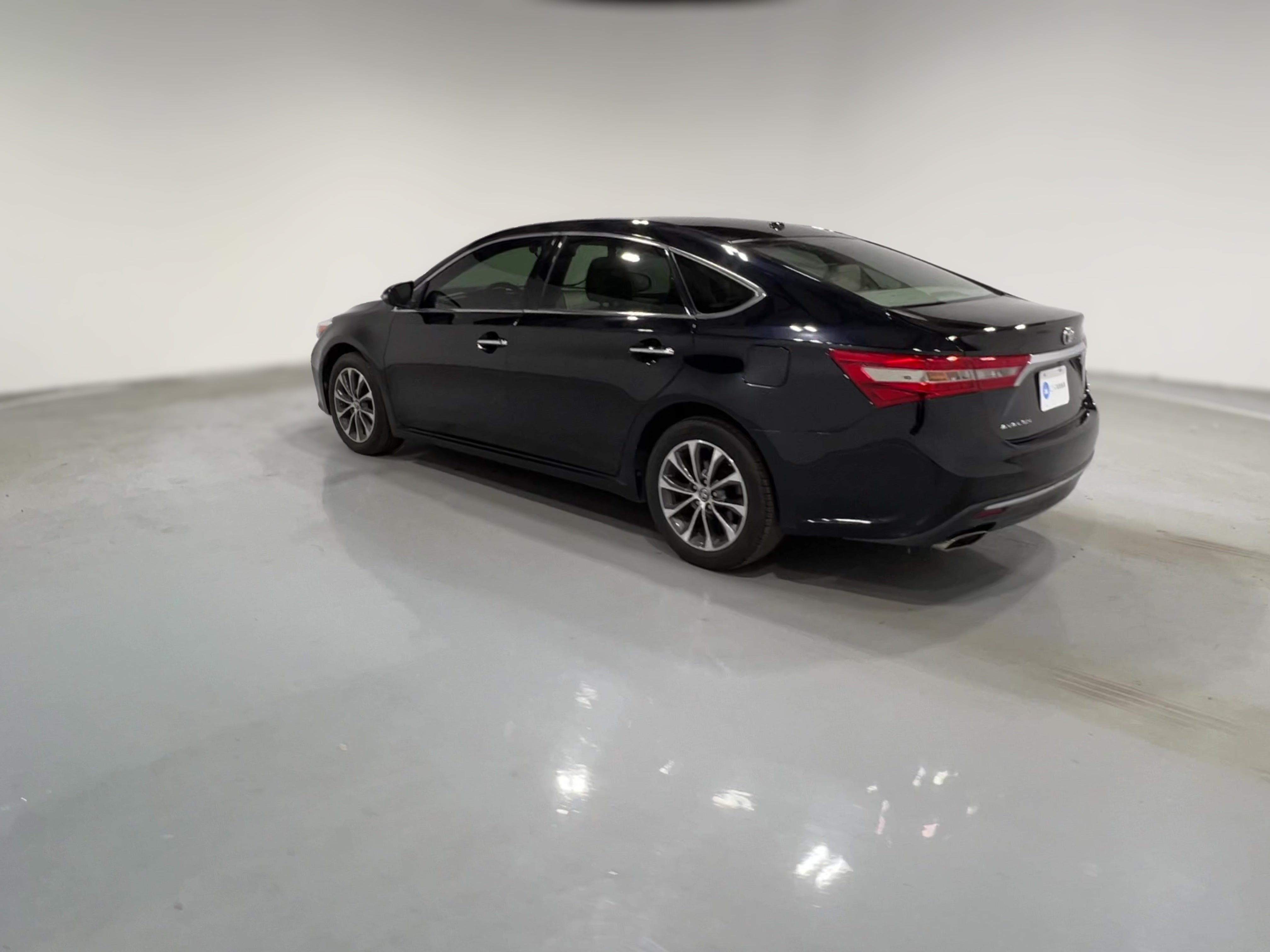 2017 Toyota Avalon XLE Premium - Photo 32