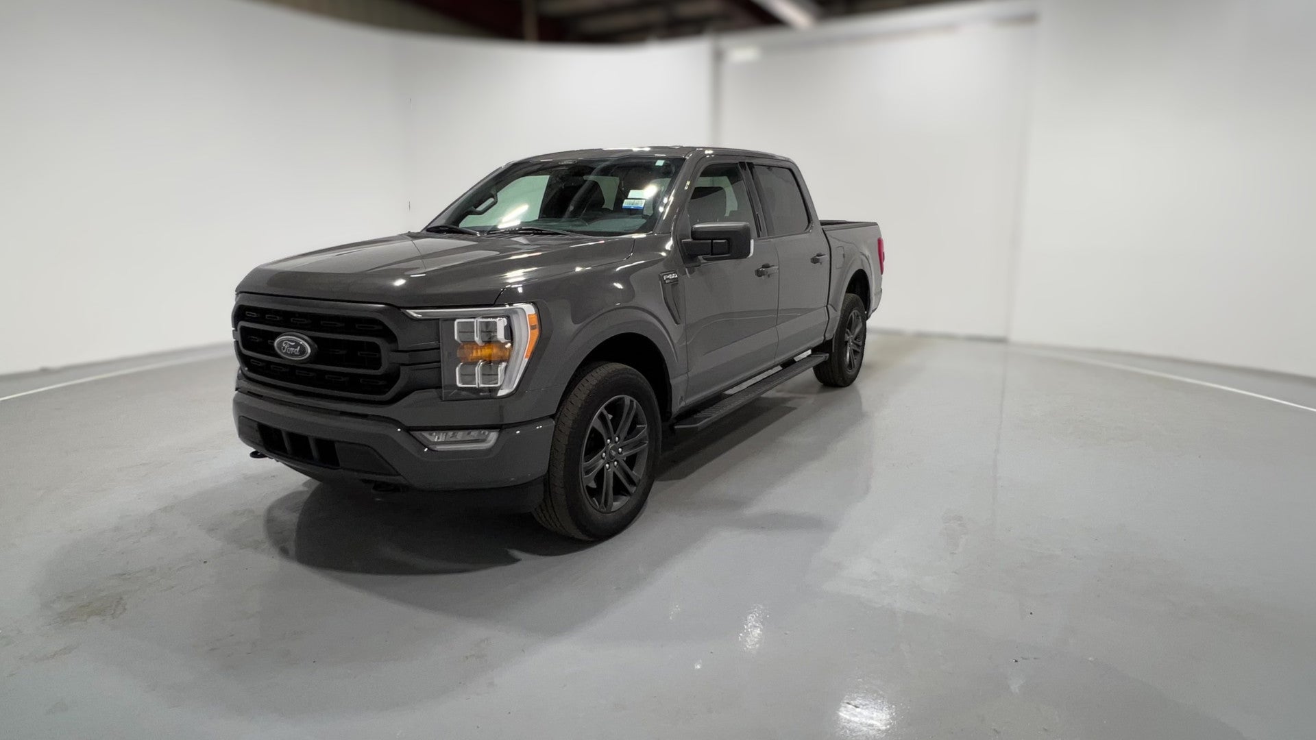 2021 Ford F150 SuperCrew Cab vehicle photo