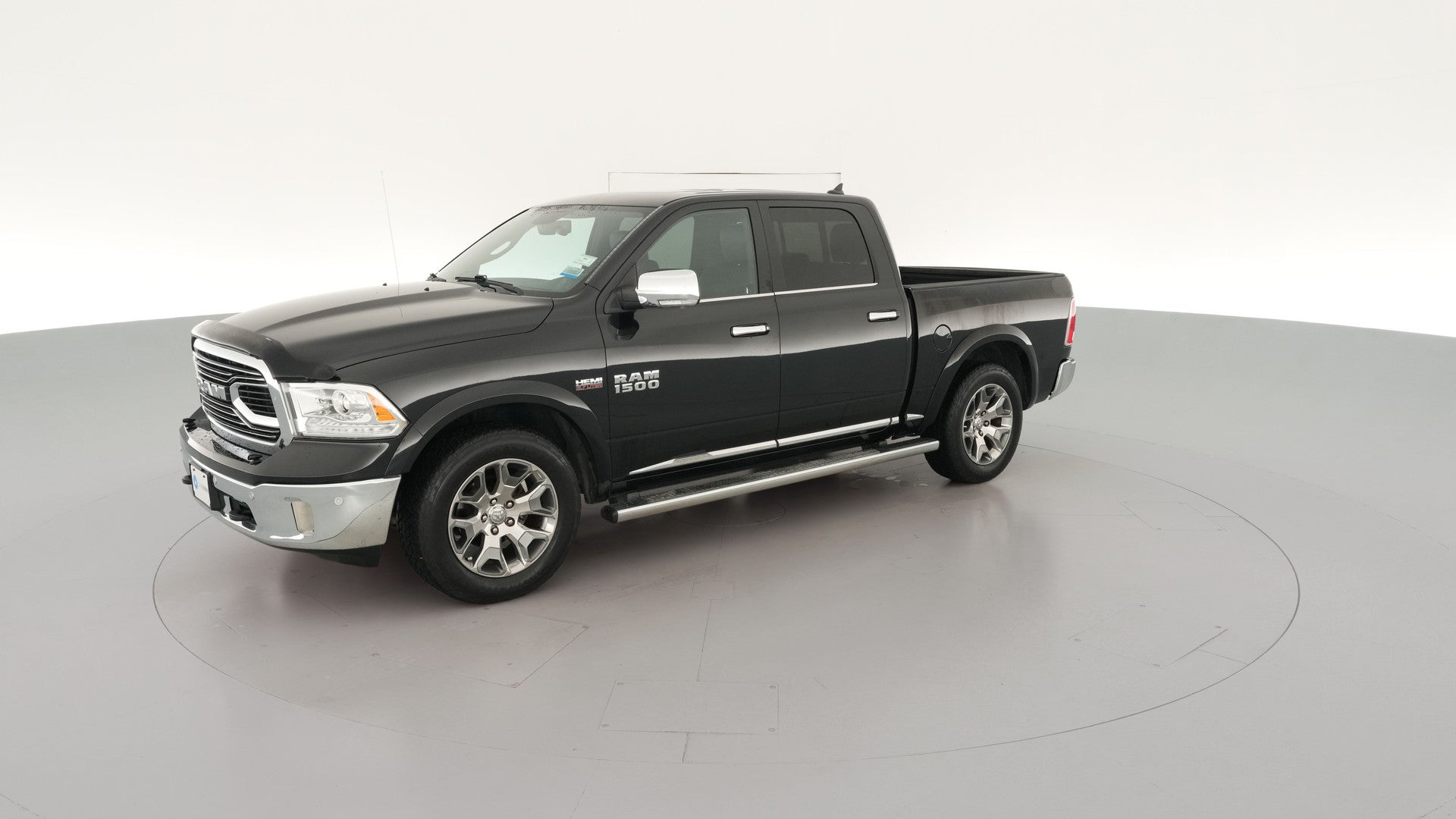 2017 Ram 1500 Crew Cab vehicle photo