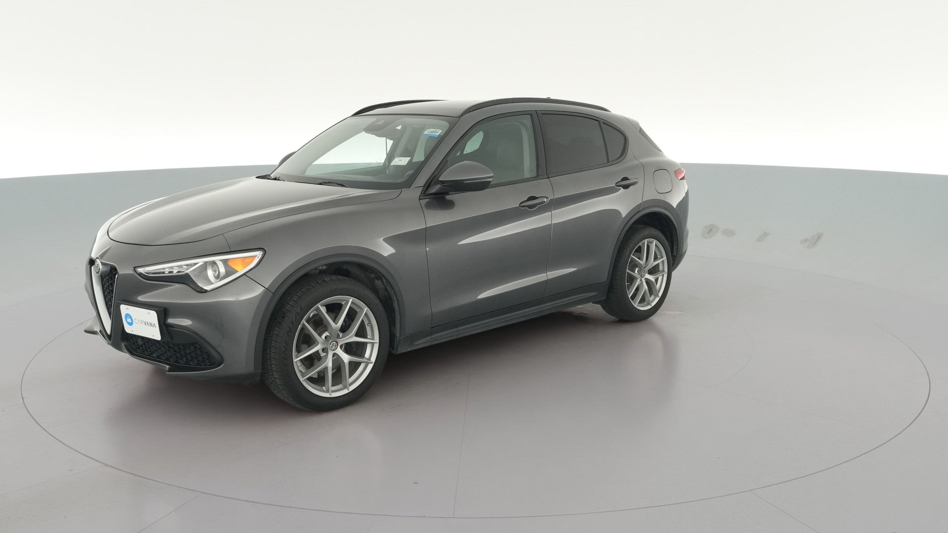 2018 Alfa Romeo Stelvio vehicle photo