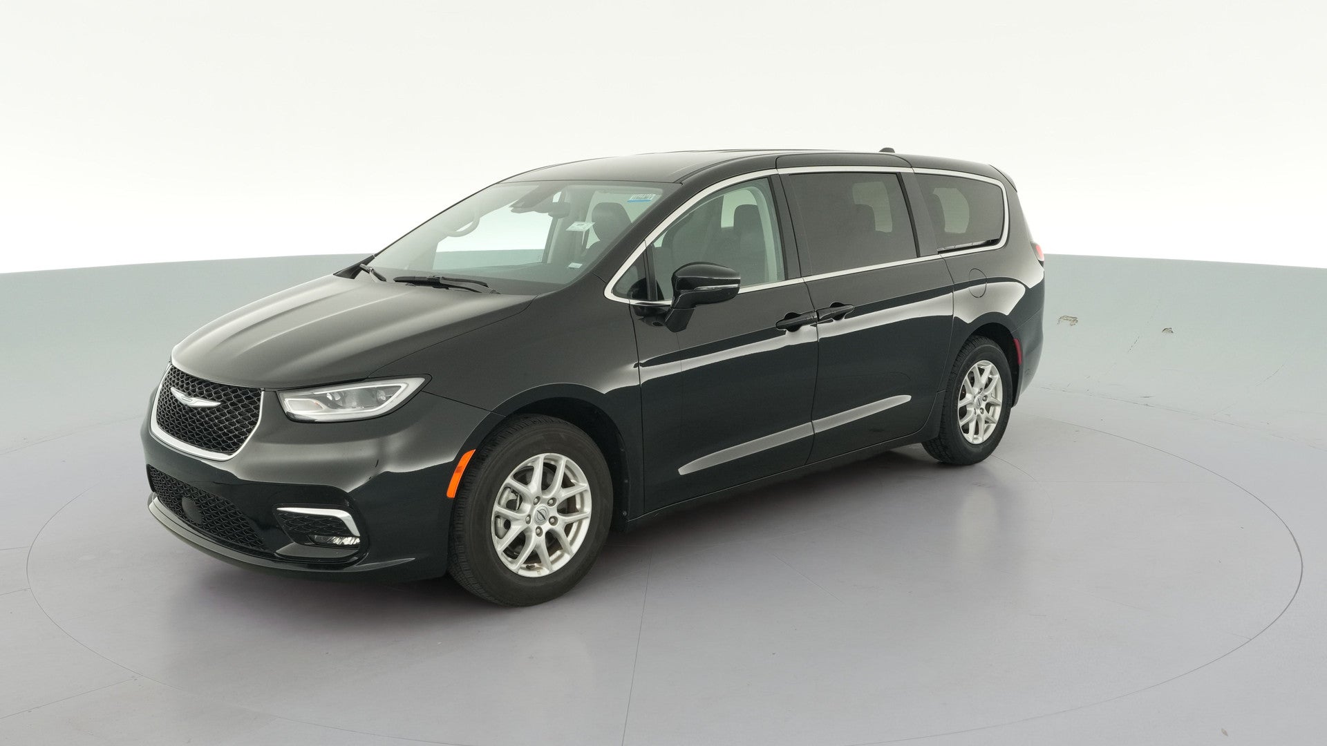 2024 Chrysler Pacifica vehicle photo