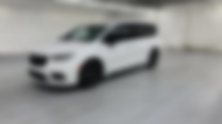 2024 Chrysler Pacifica Hybrid vehicle photo