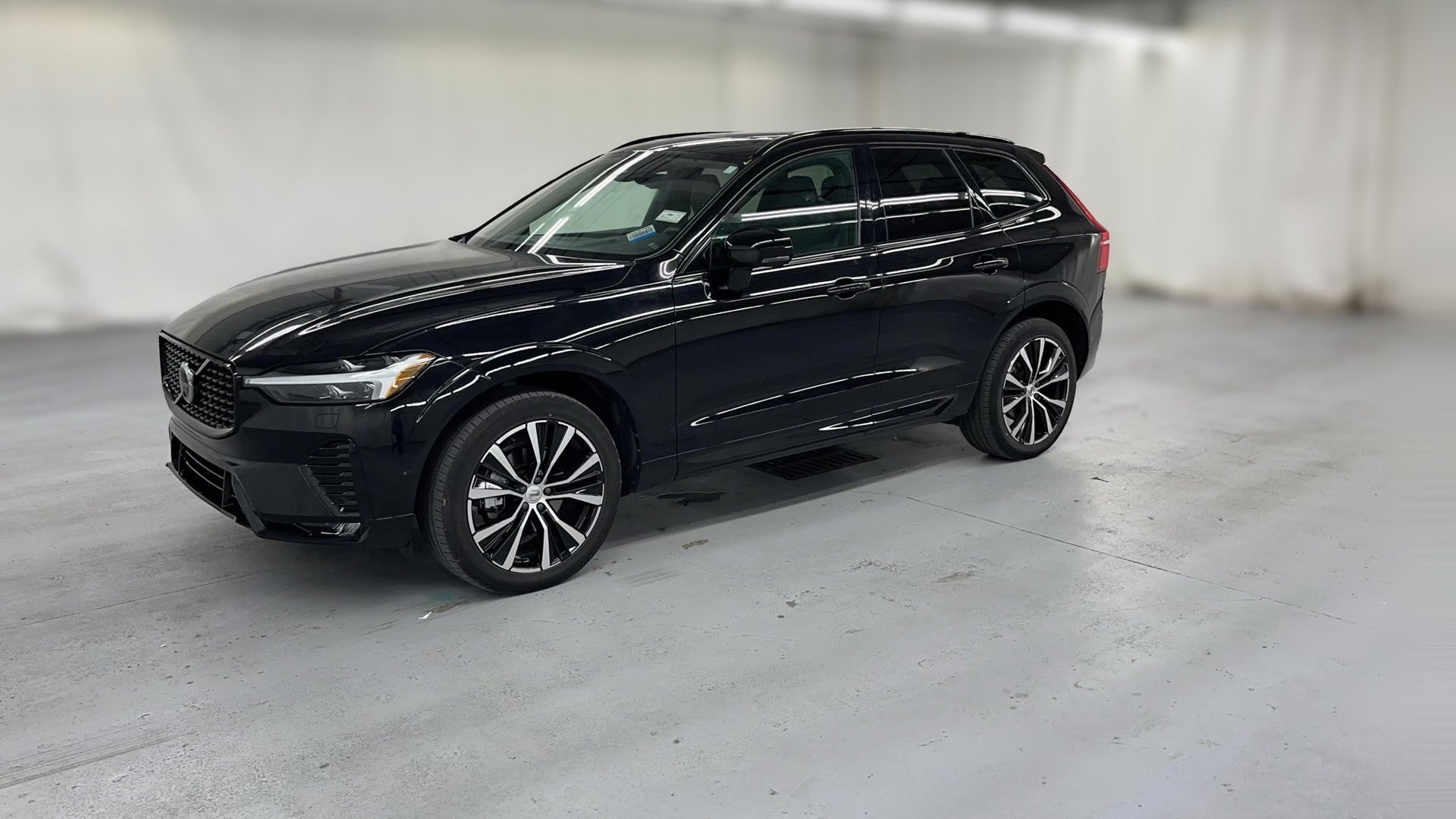 2024 Volvo XC60 vehicle photo