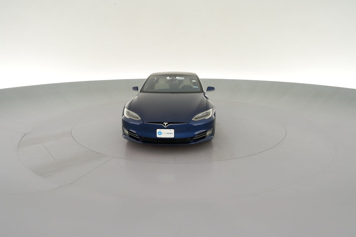 2020 Tesla Model S Long Range Plus in Deep Blue Metallic — 360° view 1