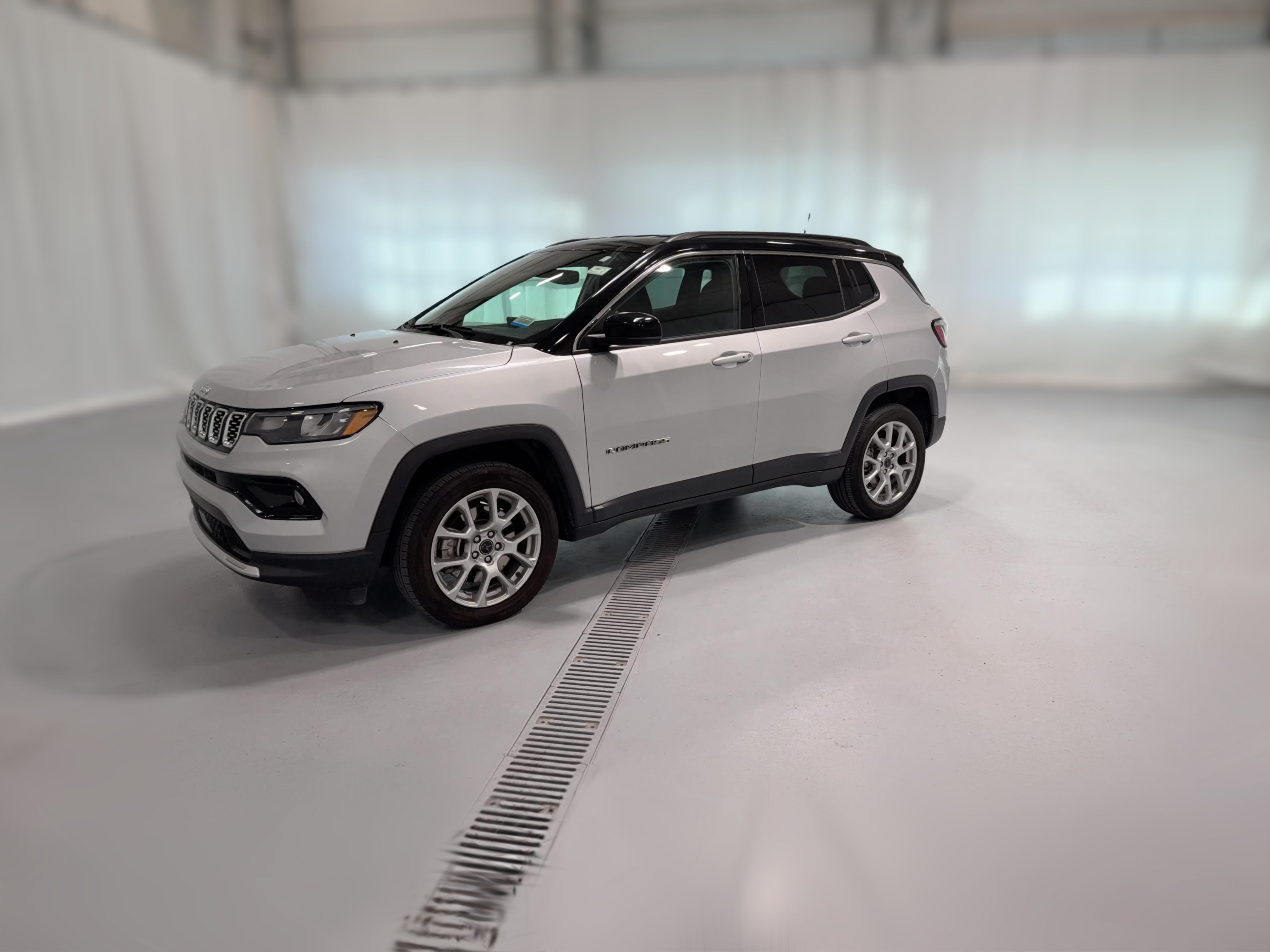 2025 Jeep Compass Limited - Photo 36