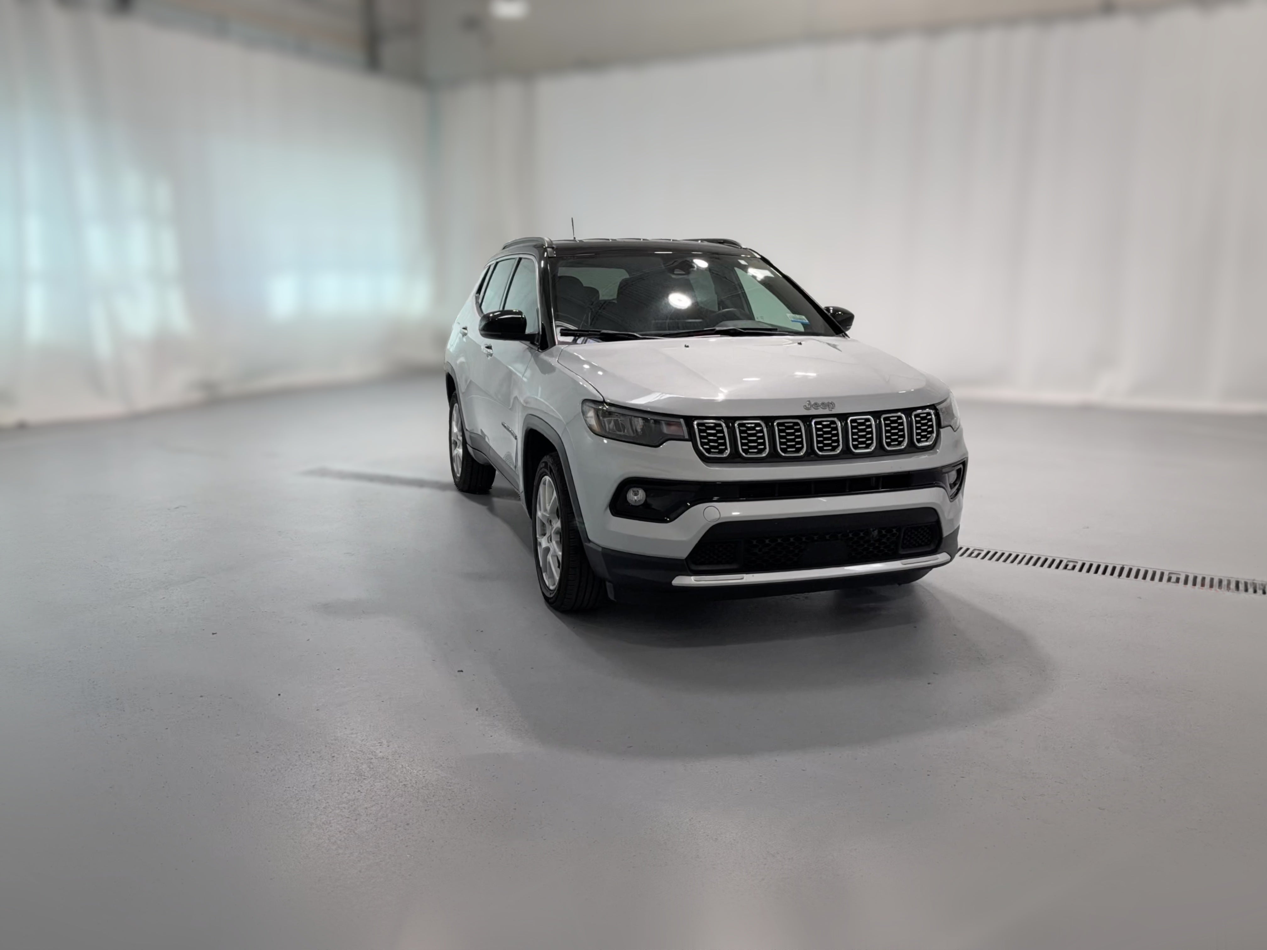 2025 Jeep Compass Limited - Photo 49