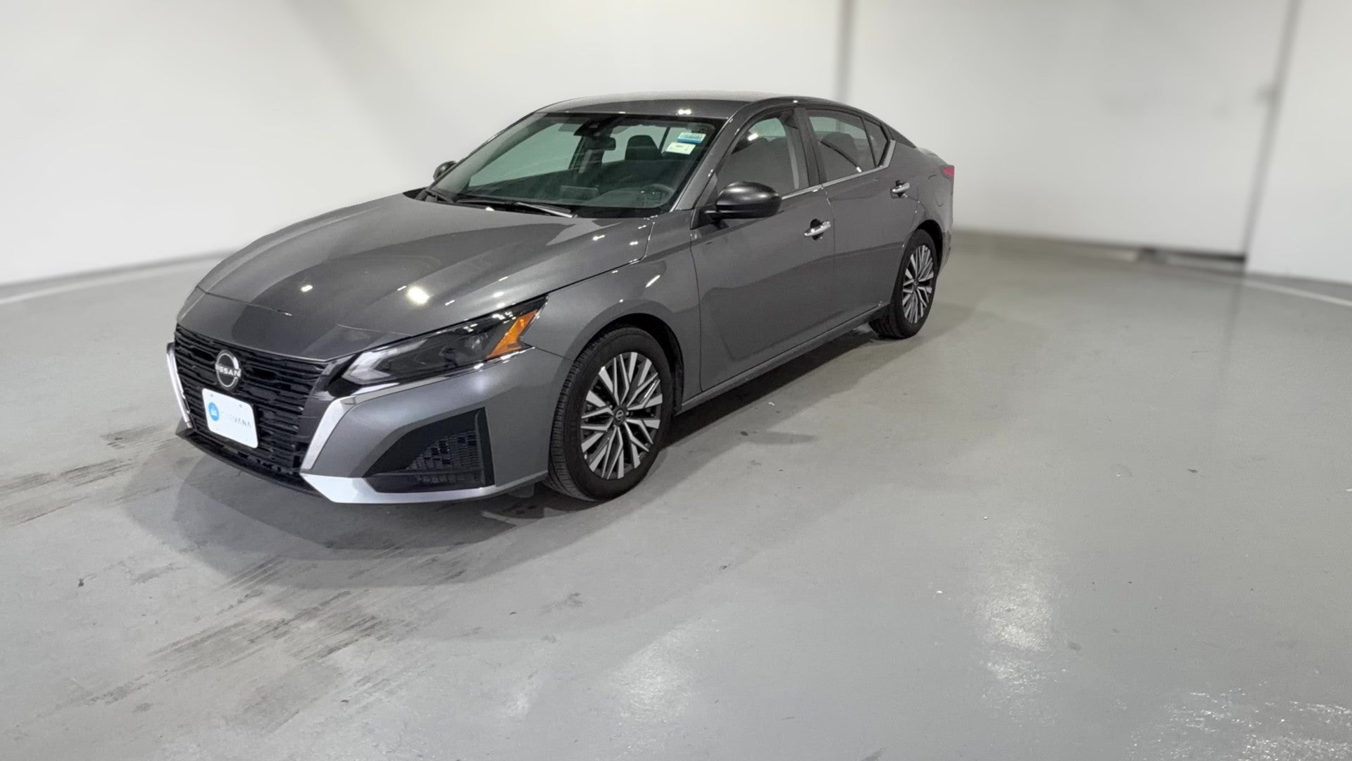 2025 Nissan Altima vehicle photo