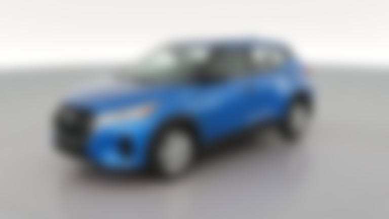 2025 Nissan Kicks Play vehicle photo