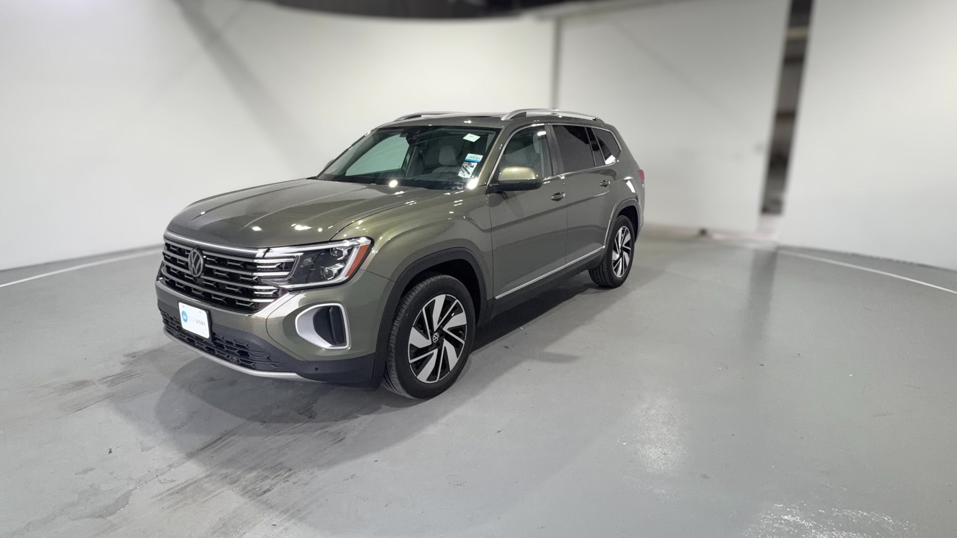 2025 Volkswagen Atlas vehicle photo