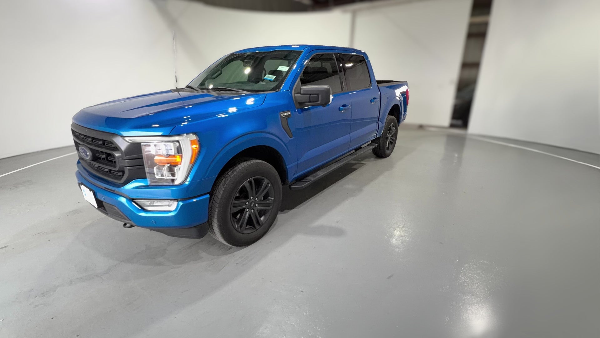 2021 Ford F150 SuperCrew Cab vehicle photo