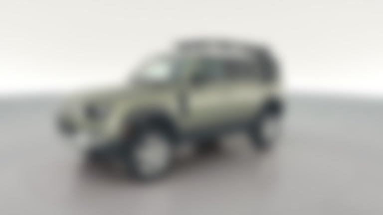 2022 Land Rover Defender 110 vehicle photo