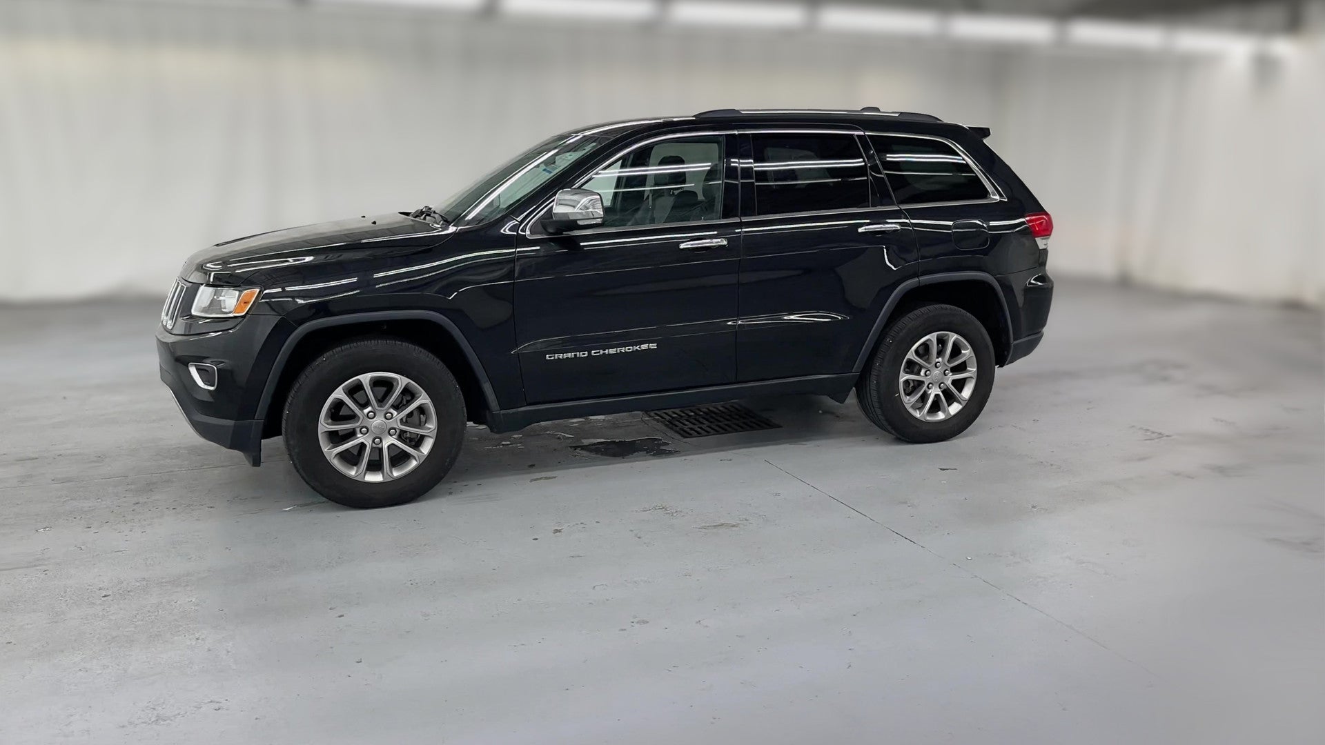 2015 Jeep Grand Cherokee vehicle photo