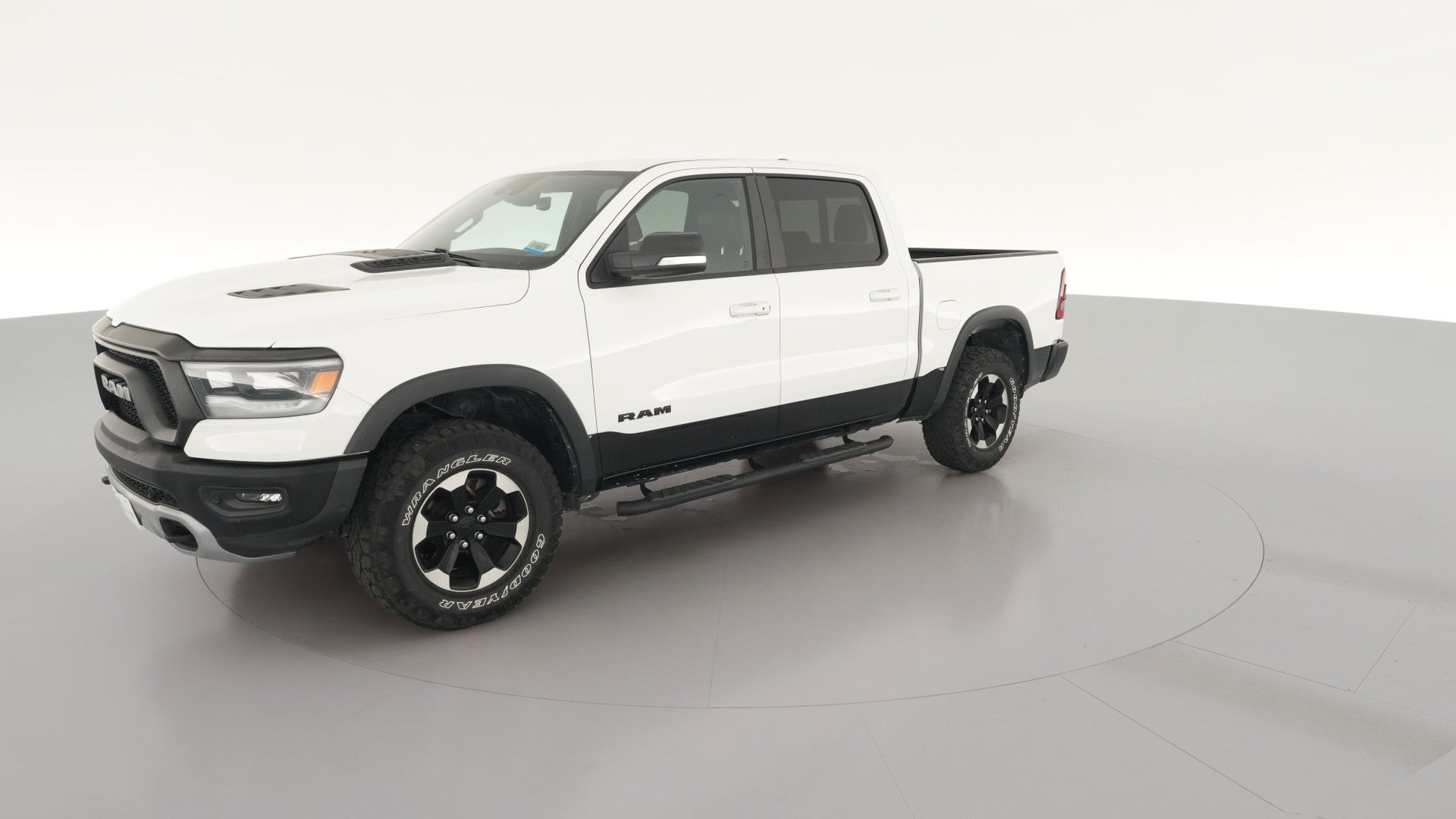 2022 Ram 1500 Crew Cab vehicle photo